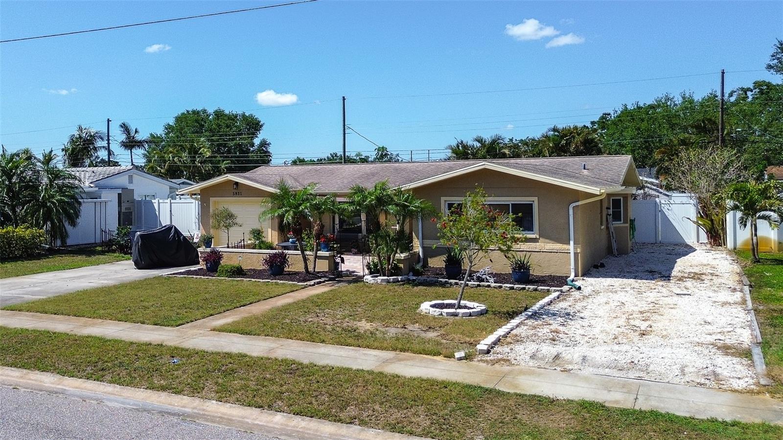 5931 33 Ave N Property Photo 31