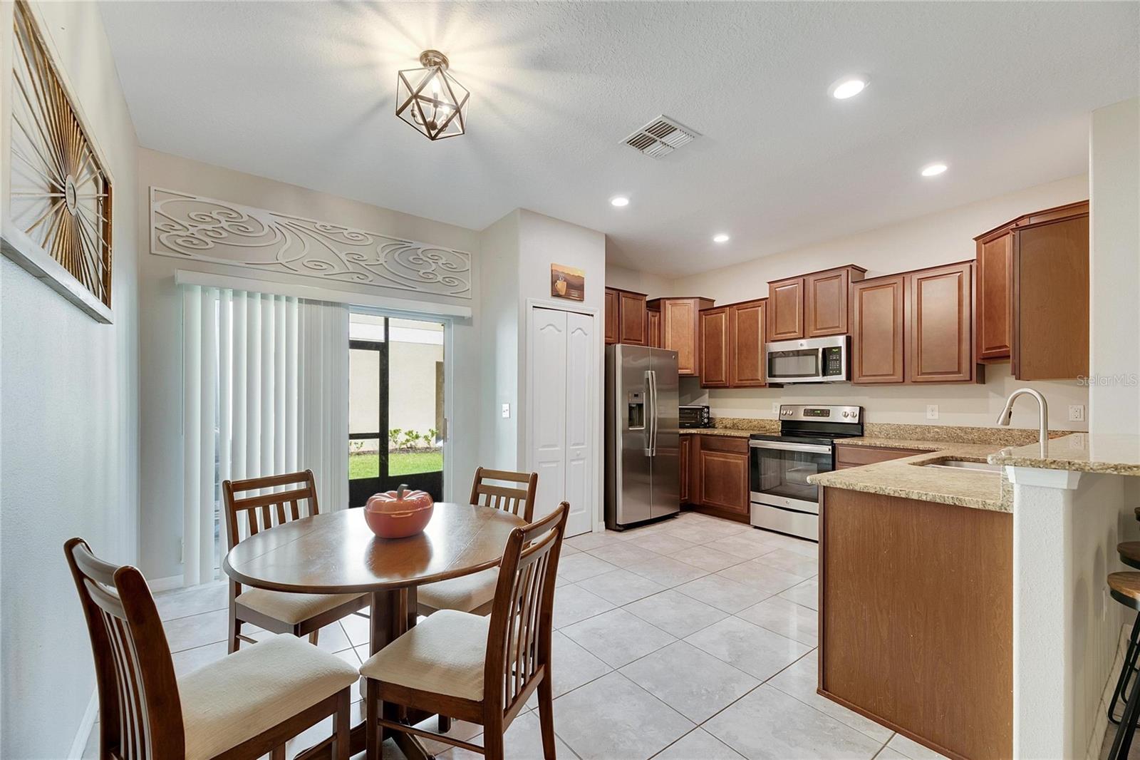 1722 Ivory Goose Pl Property Photo 15
