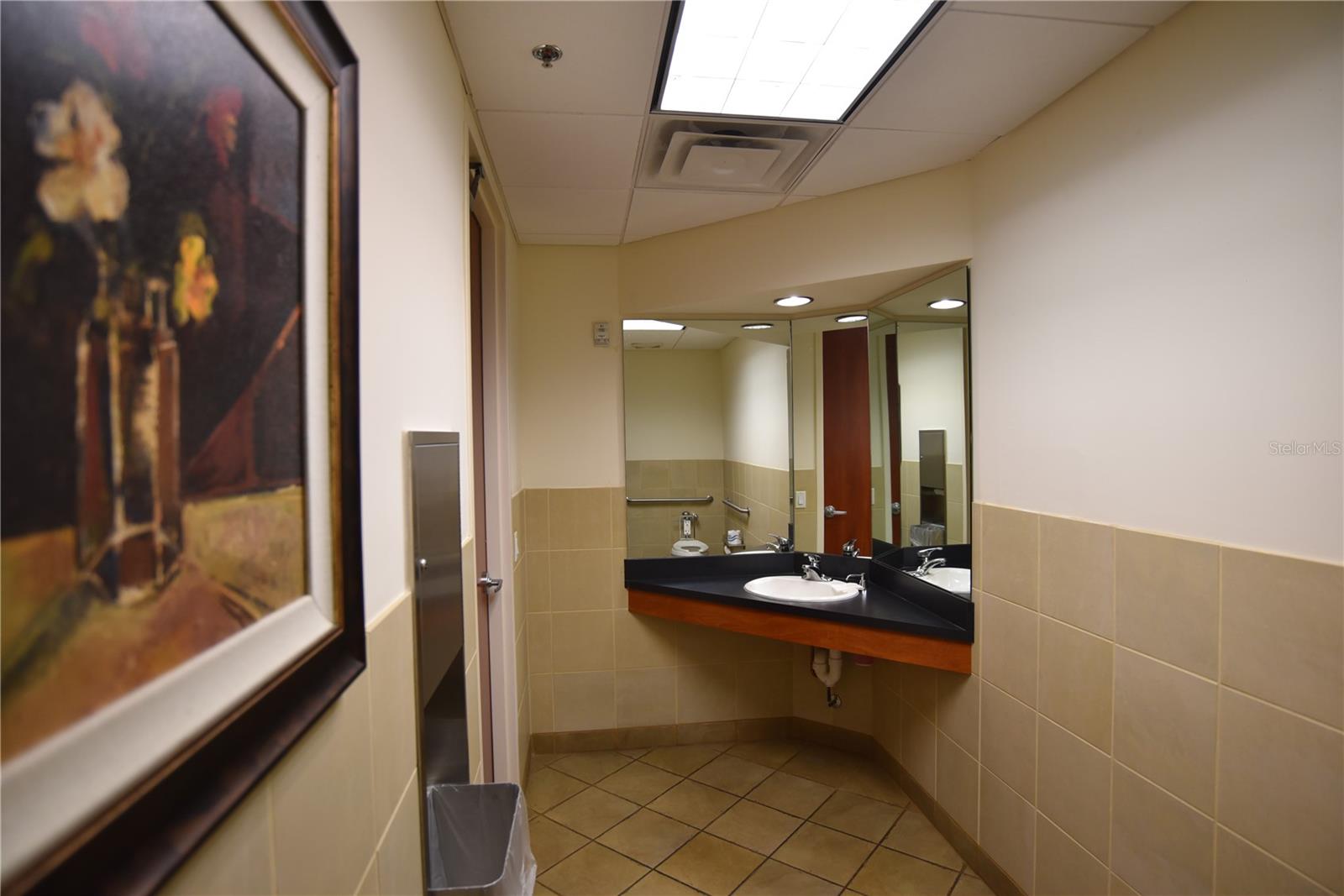 234 N Westmonte Dr #3000 Property Photo 4