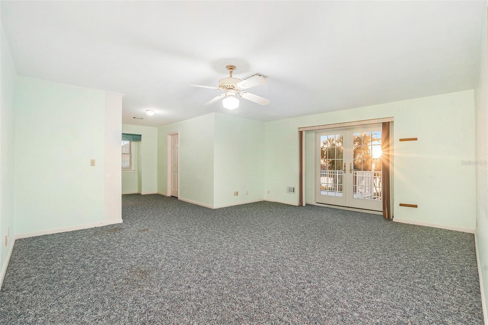 224 Harbor View Ln Property Photo 36