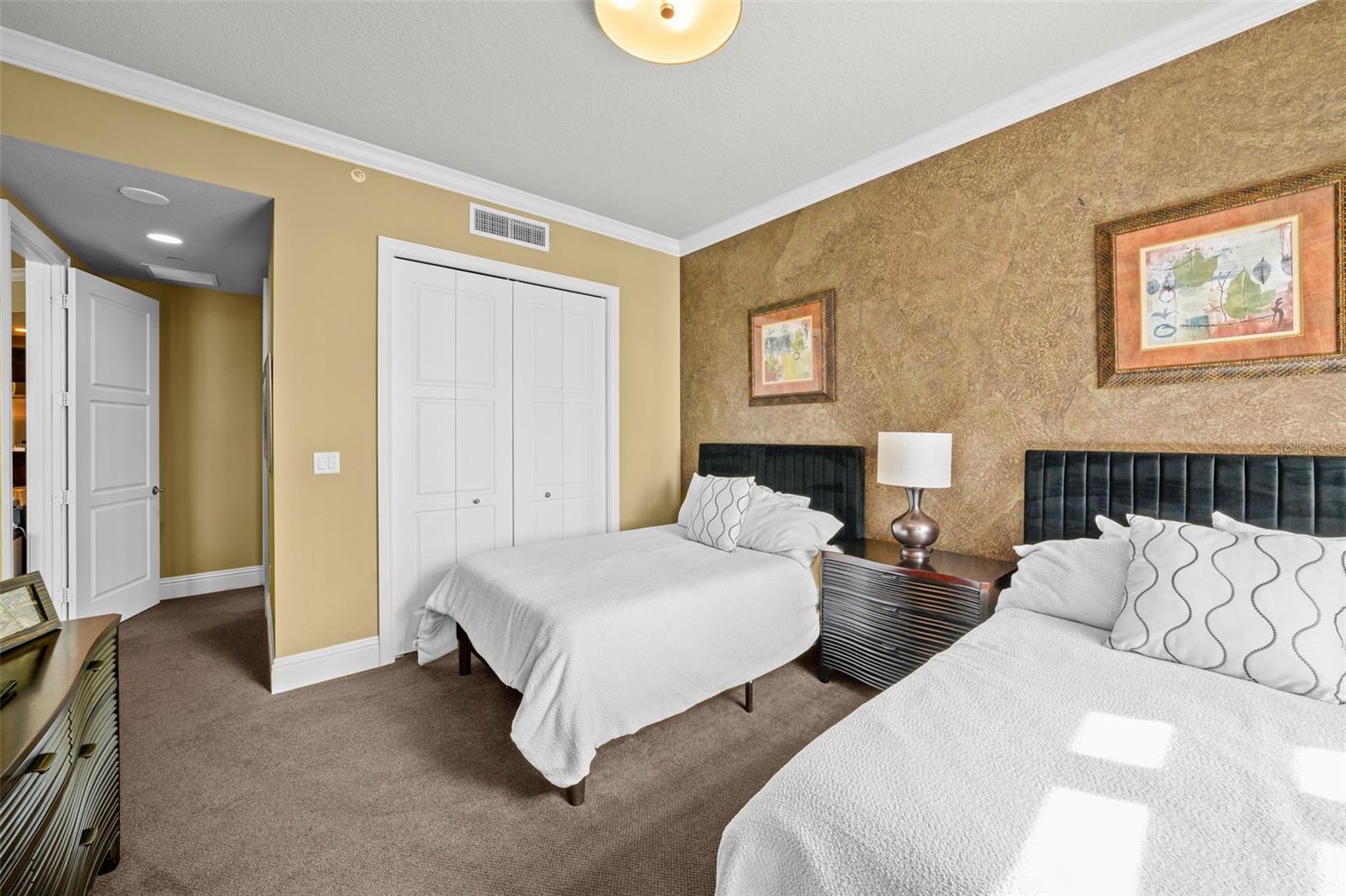470 Mandalay Ave #403 Property Photo 39