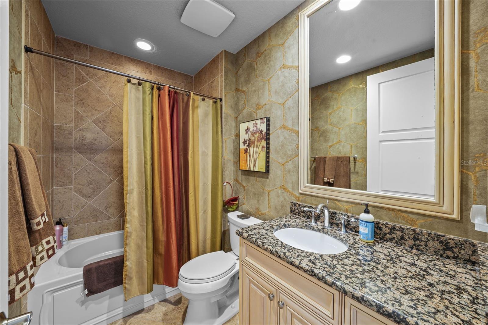 470 Mandalay Ave #403 Property Photo 40