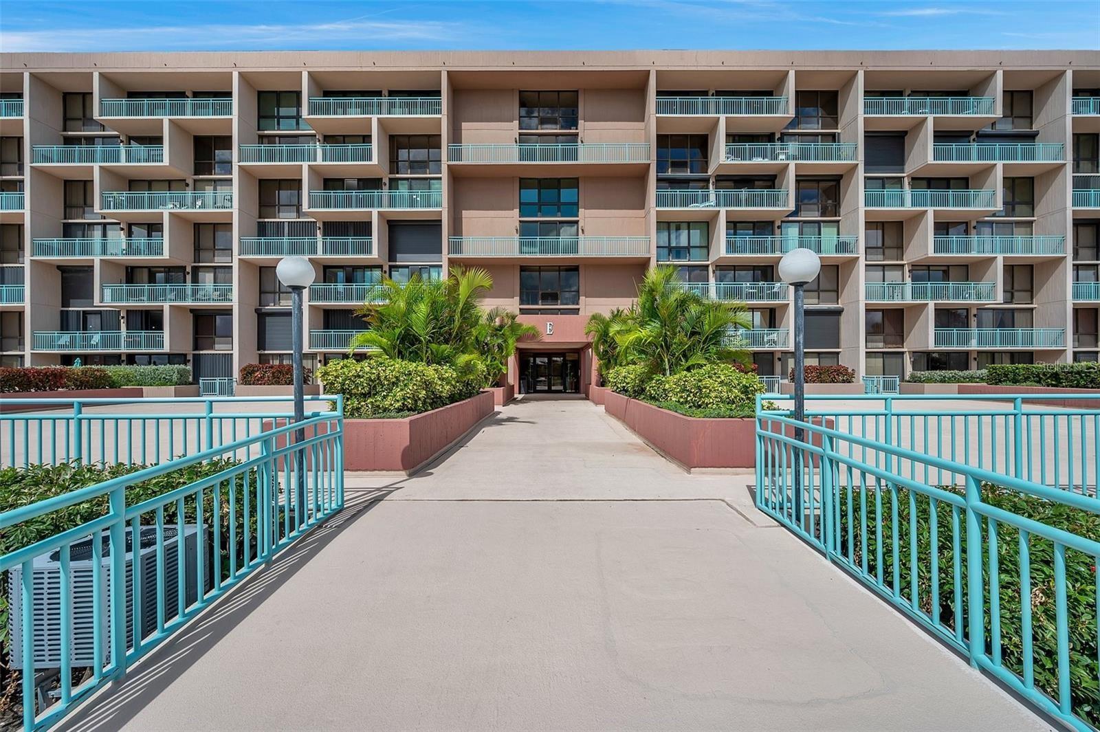 1 Key Capri #112e Property Photo