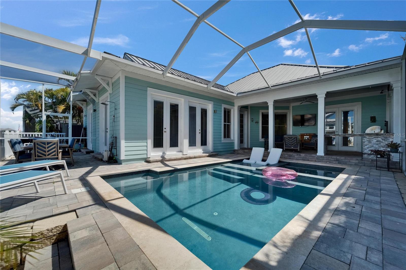 426 Islebay Dr Property Photo 3