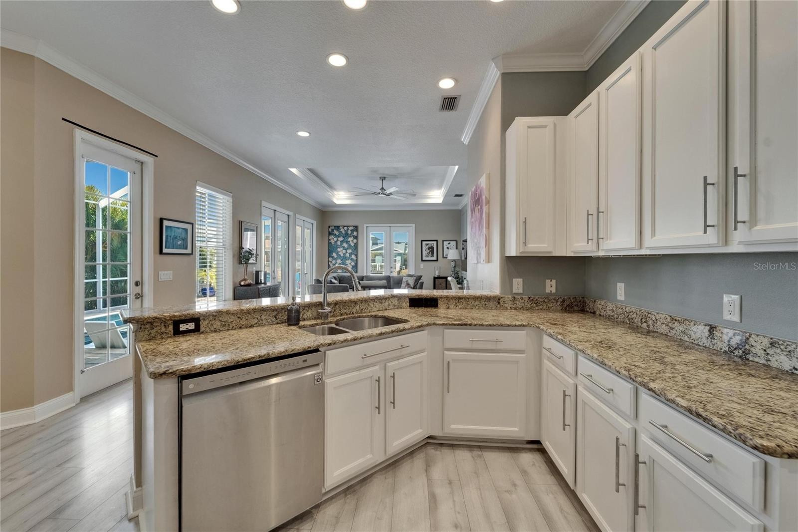 426 Islebay Dr Property Photo 46