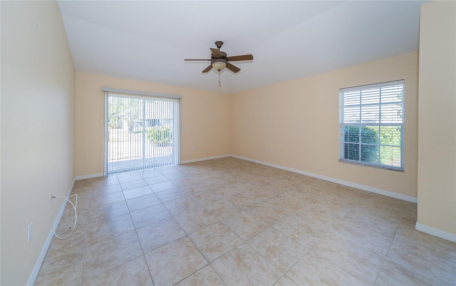 4235 Angelica Loop Property Photo 6