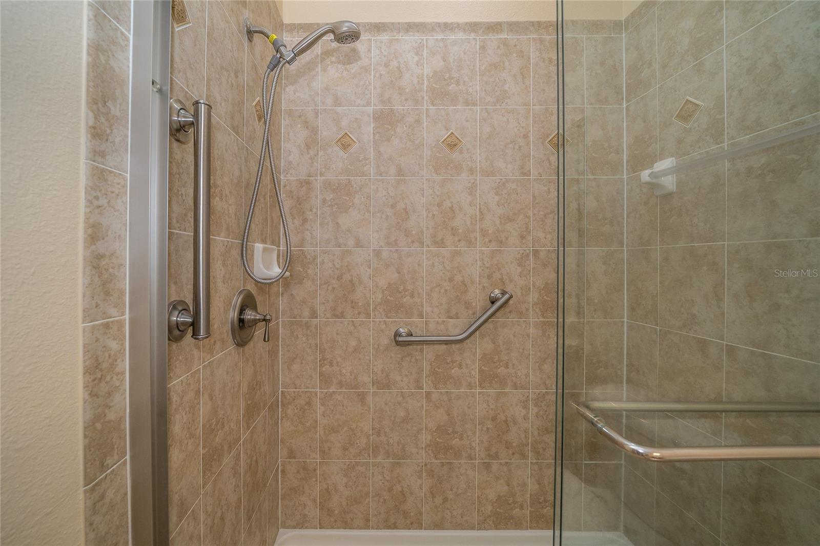 4235 Angelica Loop Property Photo 11