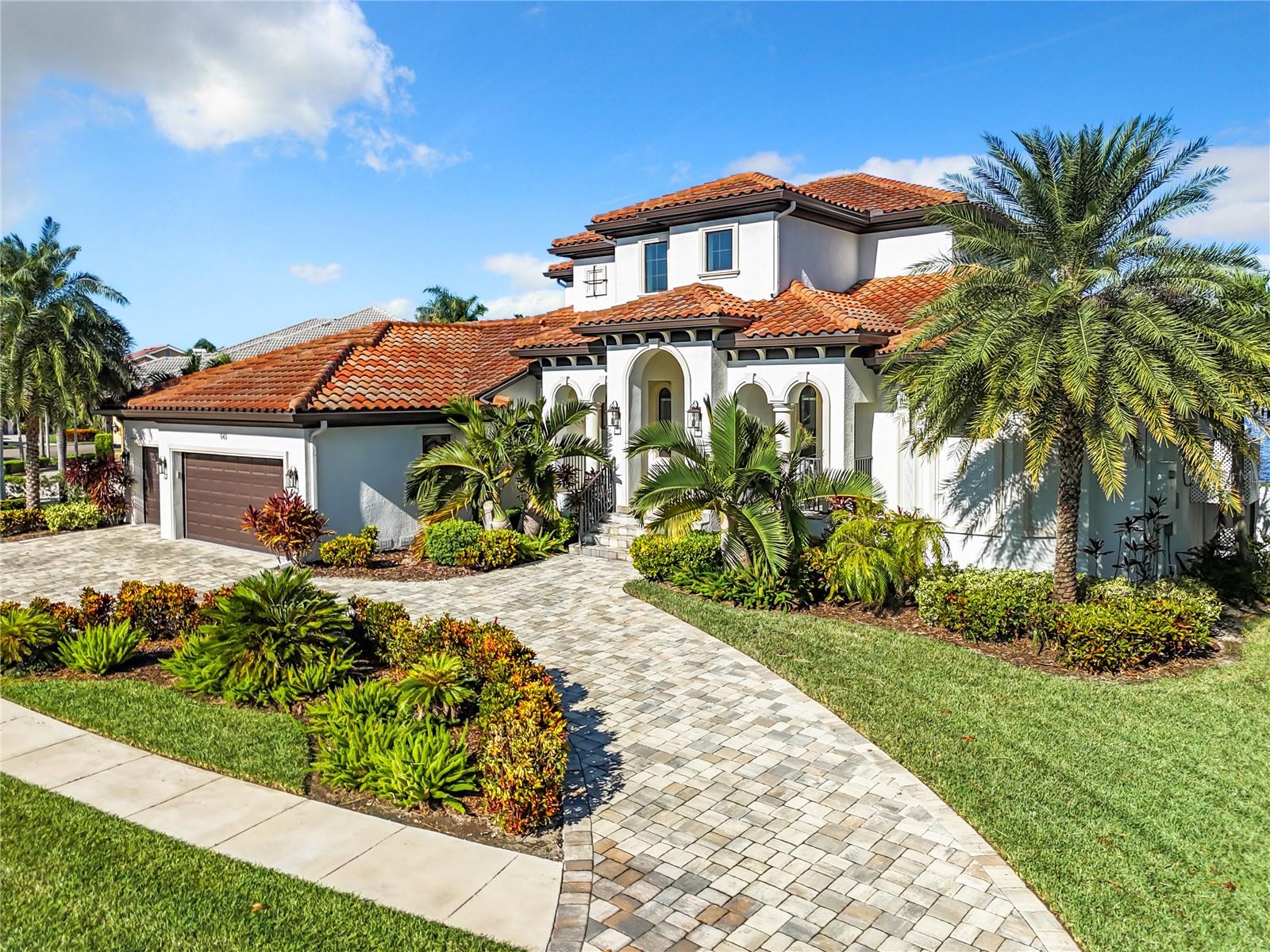 949 Symphony Isles Blvd Property Photo 3
