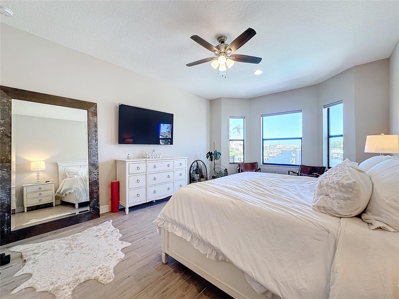 949 Symphony Isles Blvd Property Photo 32