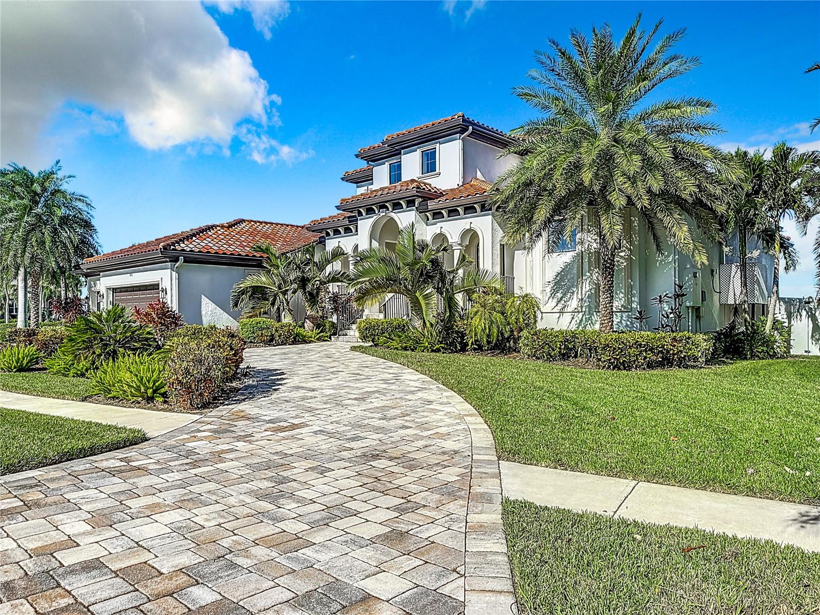 949 Symphony Isles Blvd Property Photo 78
