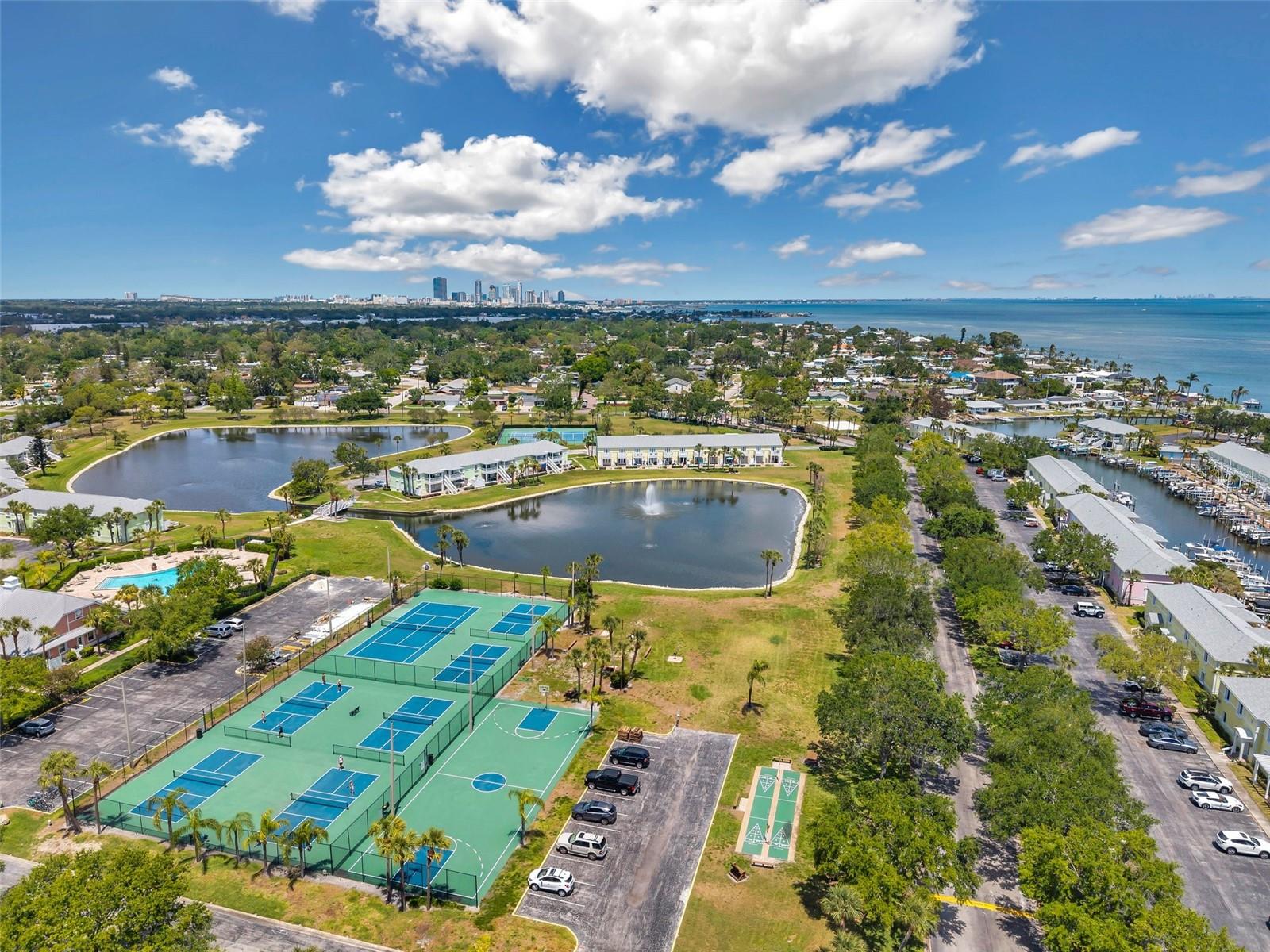 4768 Coquina Key Dr Se Property Photo 46