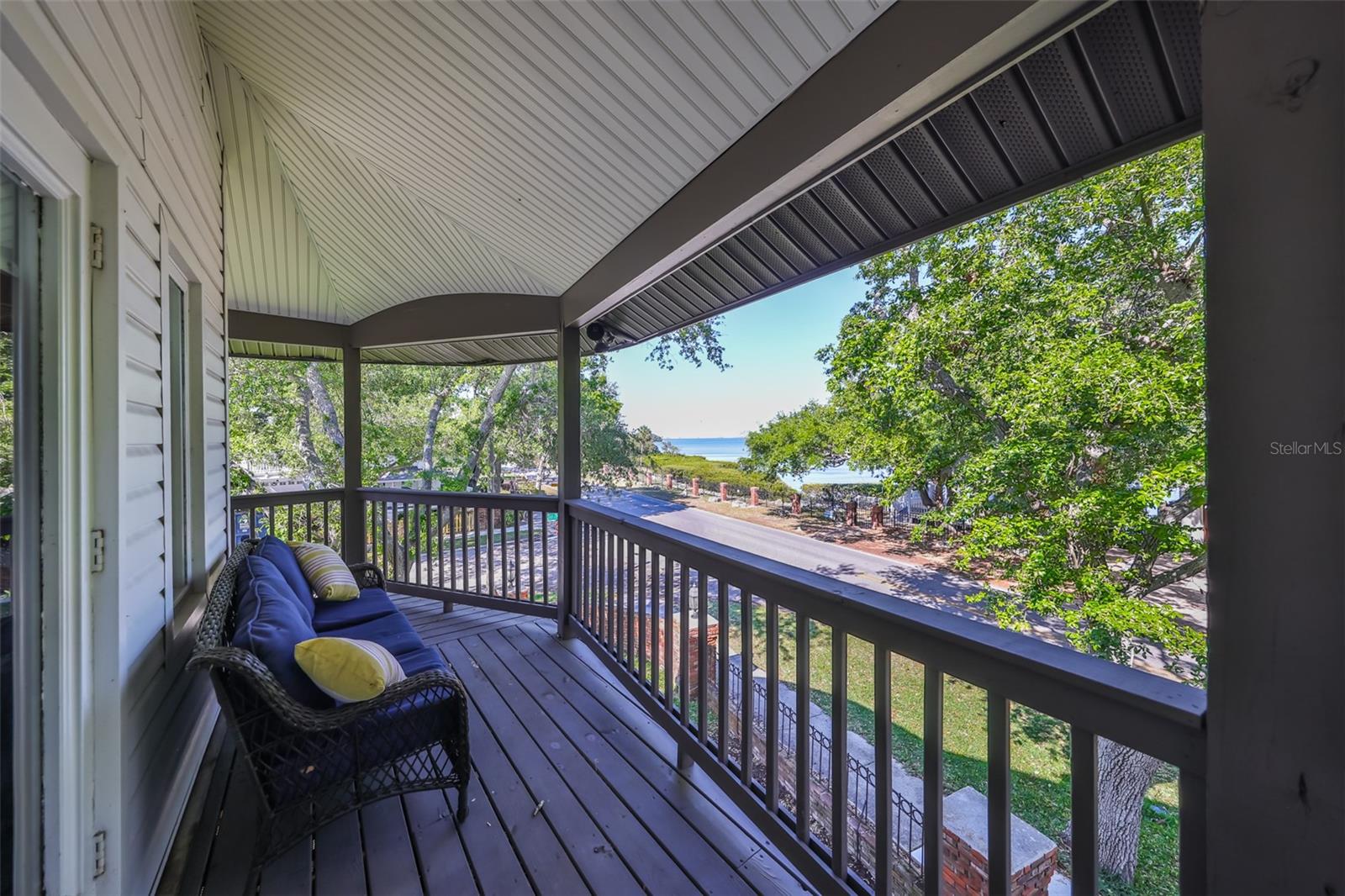 2802 Old Bayshore Way Property Photo 15