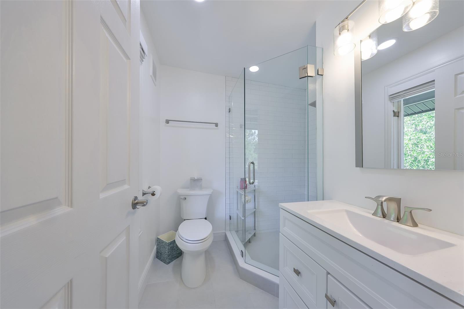 2802 Old Bayshore Way Property Photo 36