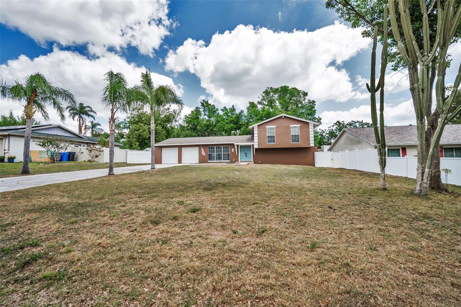 613 Valley Hill Dr Property Photo