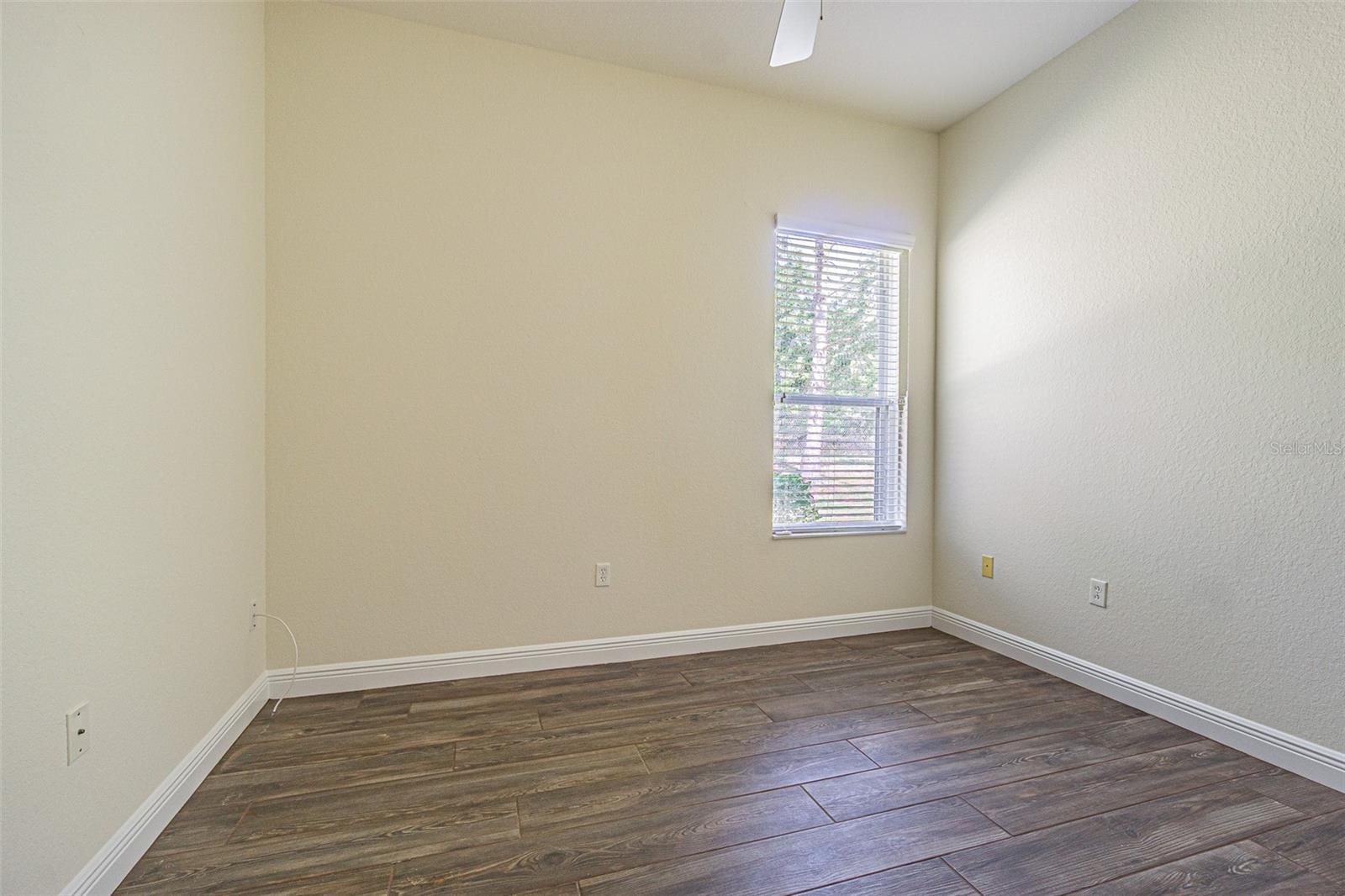 9823 Rolling Cir Property Photo 10