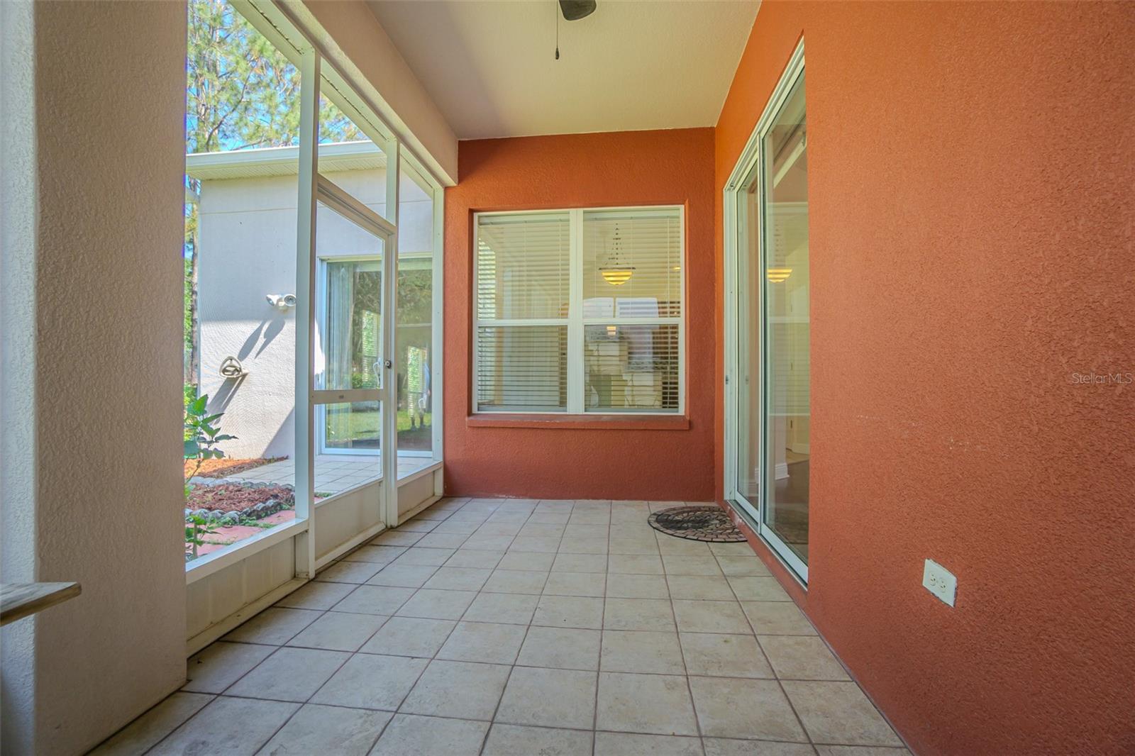 9823 Rolling Cir Property Photo 18