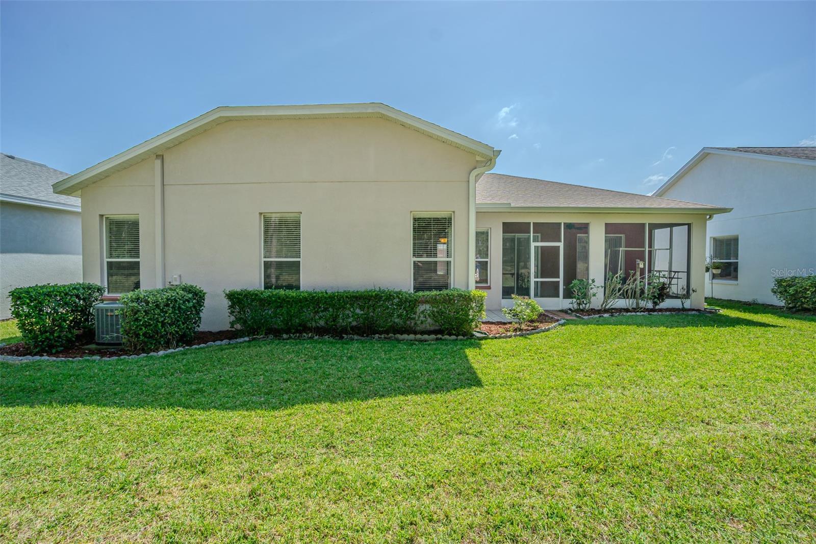 9823 Rolling Cir Property Photo 19