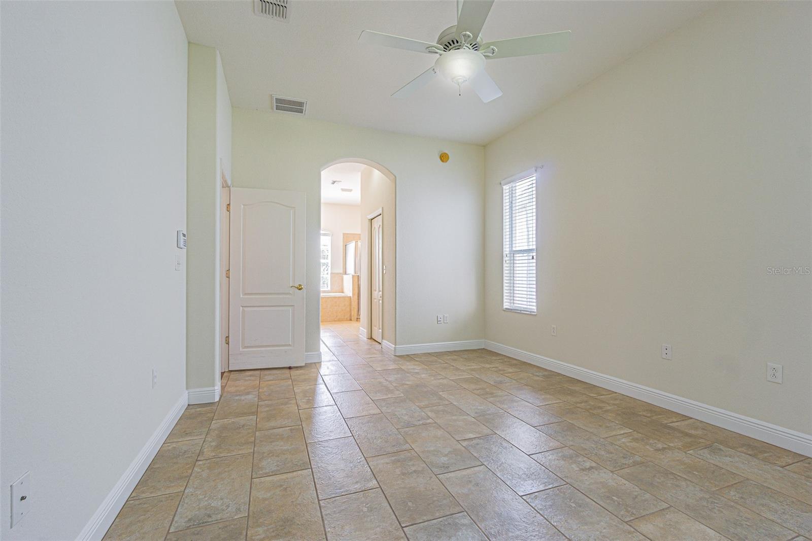 9823 Rolling Cir Property Photo 21