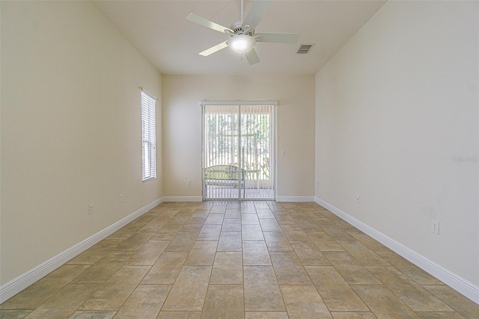 9823 Rolling Cir Property Photo 23