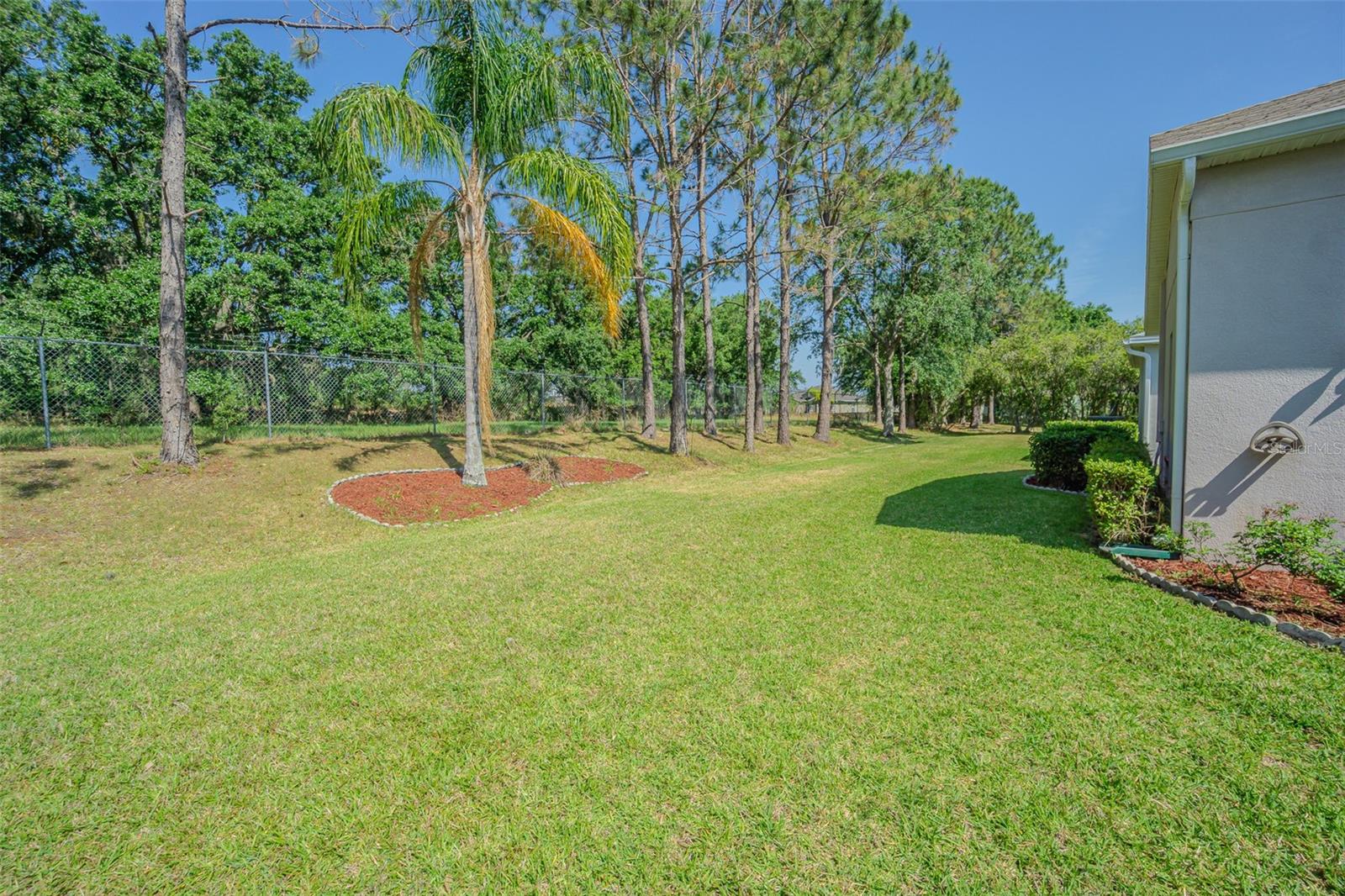 9823 Rolling Cir Property Photo 29