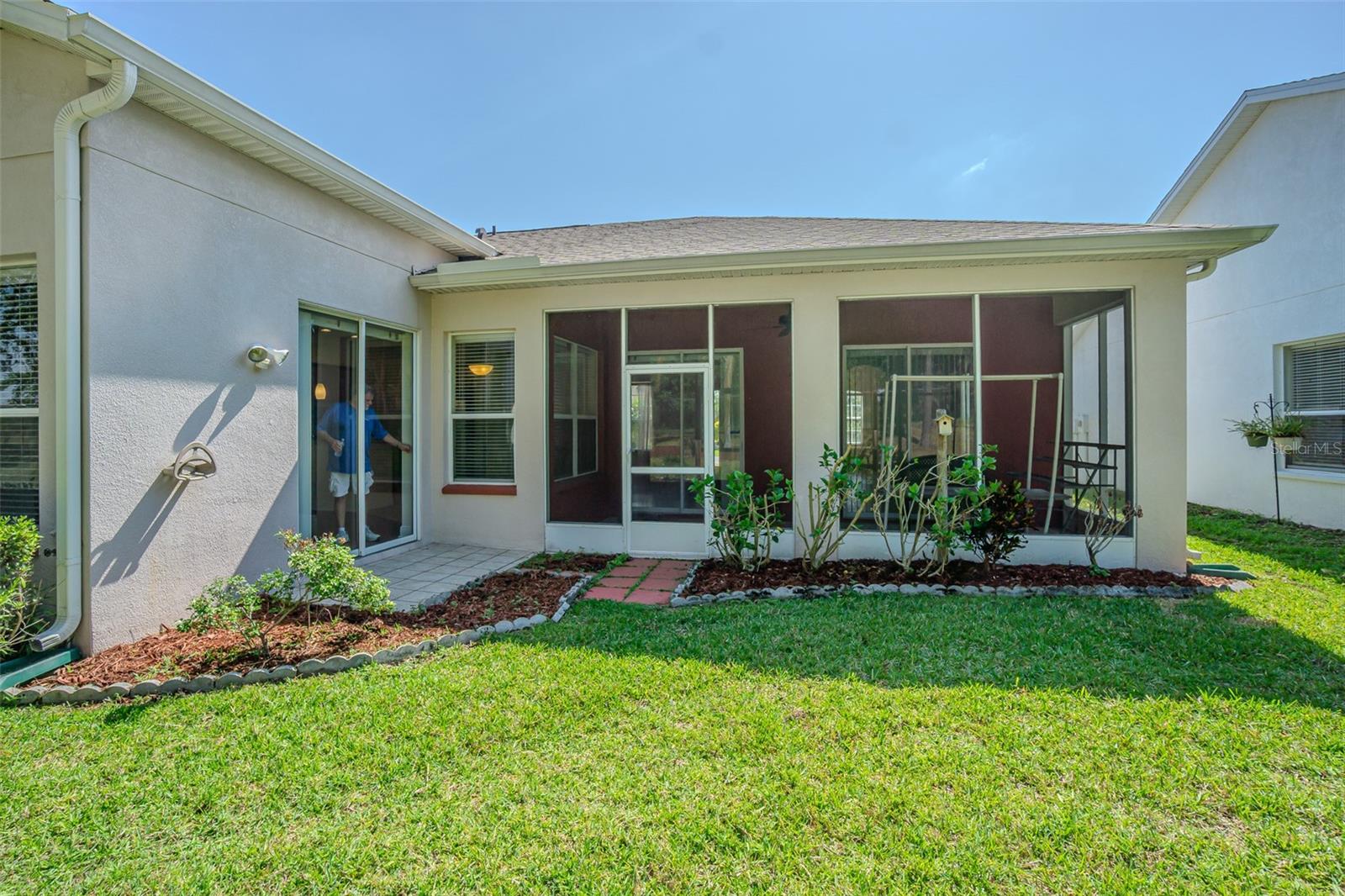 9823 Rolling Cir Property Photo 31