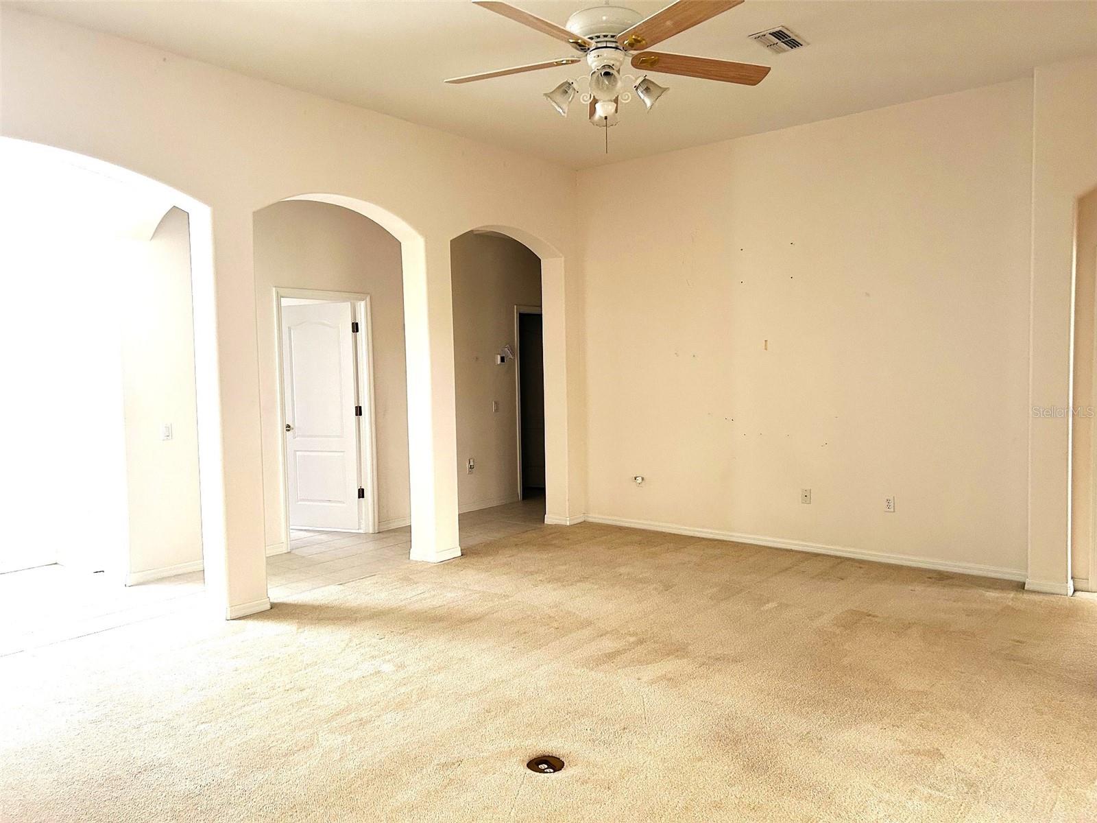 11752 Wayside Willow Ct Property Photo 6