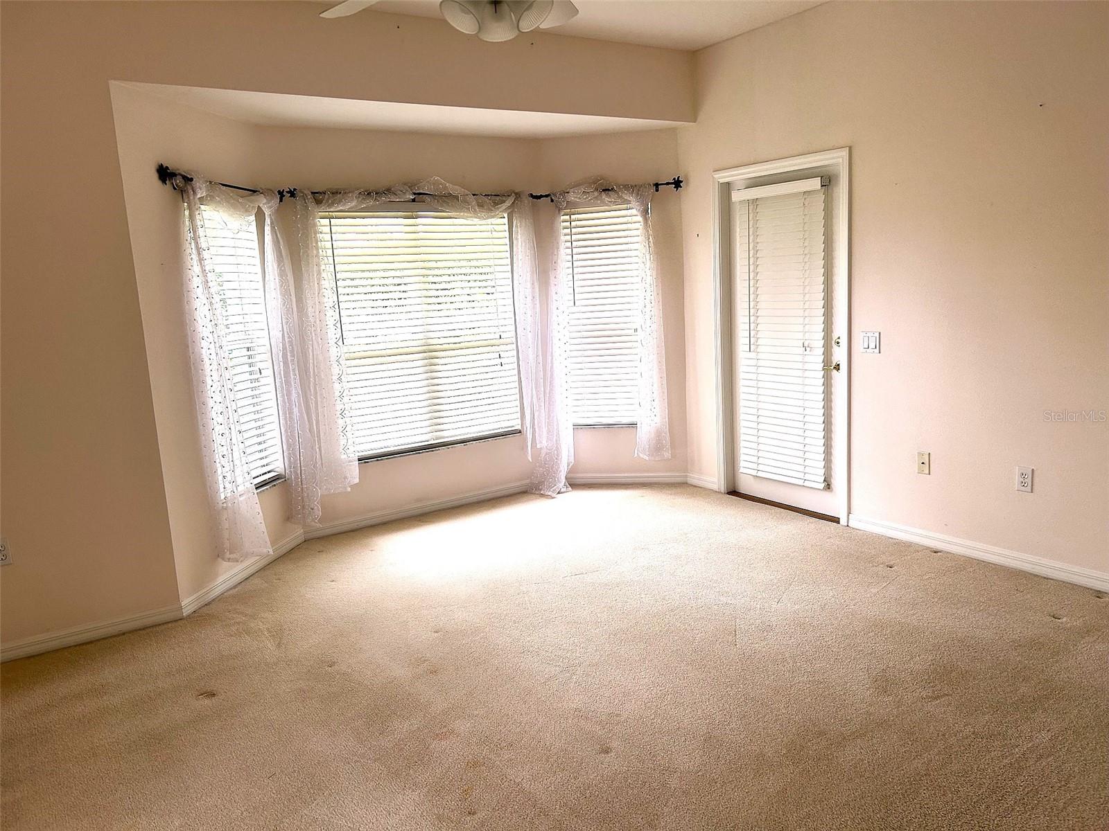 11752 Wayside Willow Ct Property Photo 12