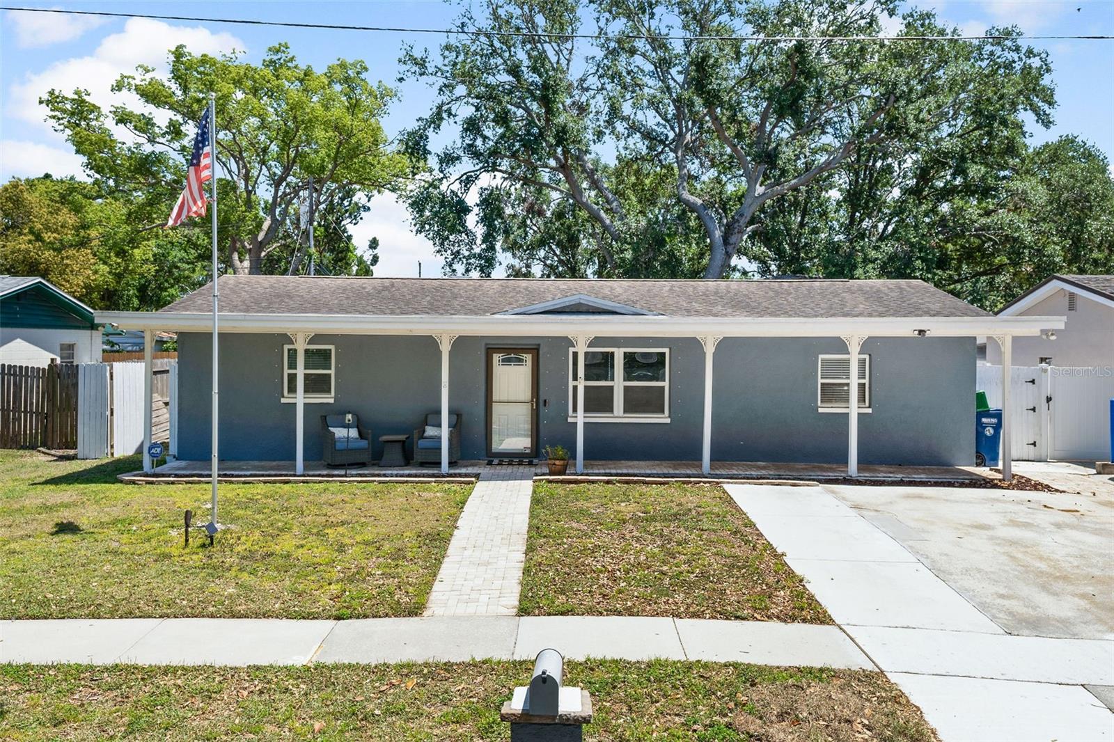 9653 Golden Grove St Property Photo