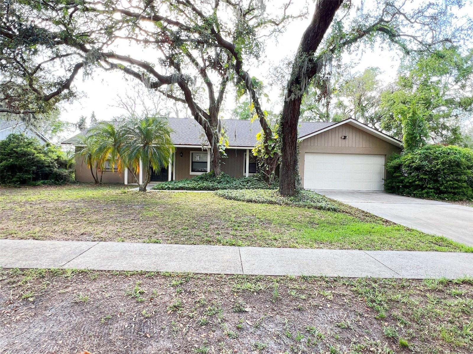 3907 Applegate Cir Property Photo