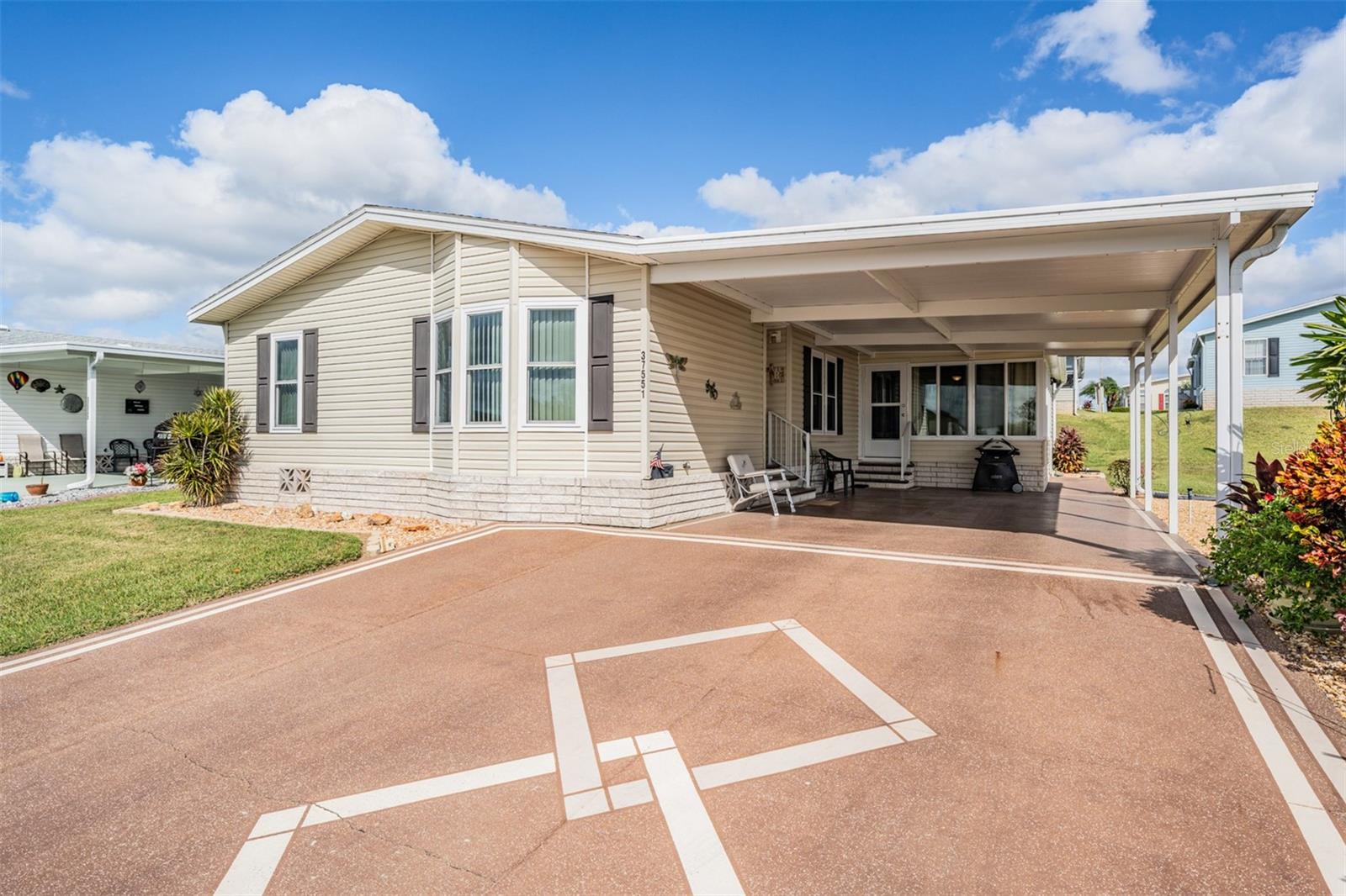 37551 LILLY BEA AVE Property Photo 1
