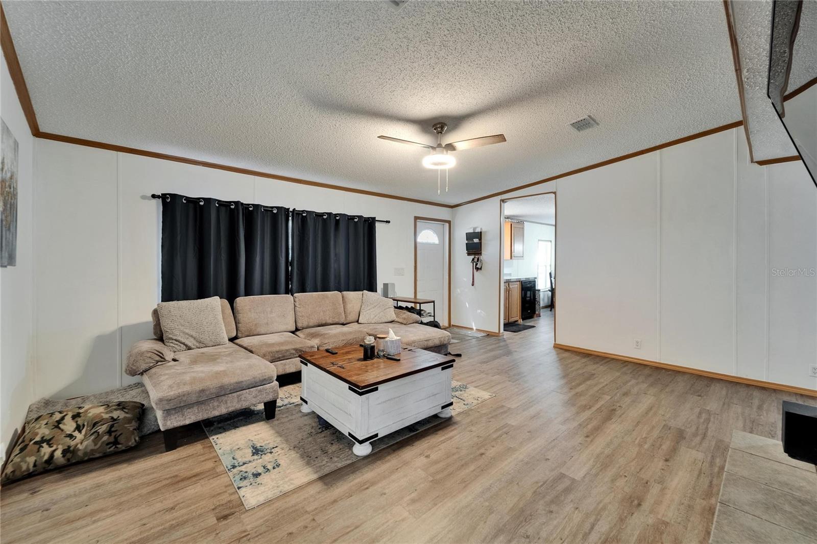 240 S Hankin Rd Property Photo 6