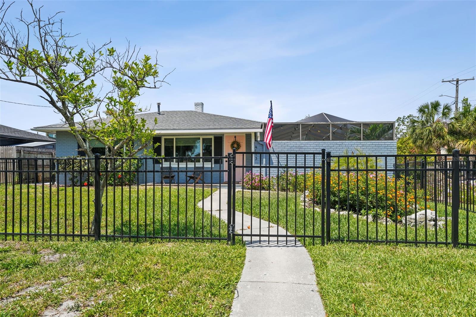 4013 W Waterman Ave Property Photo