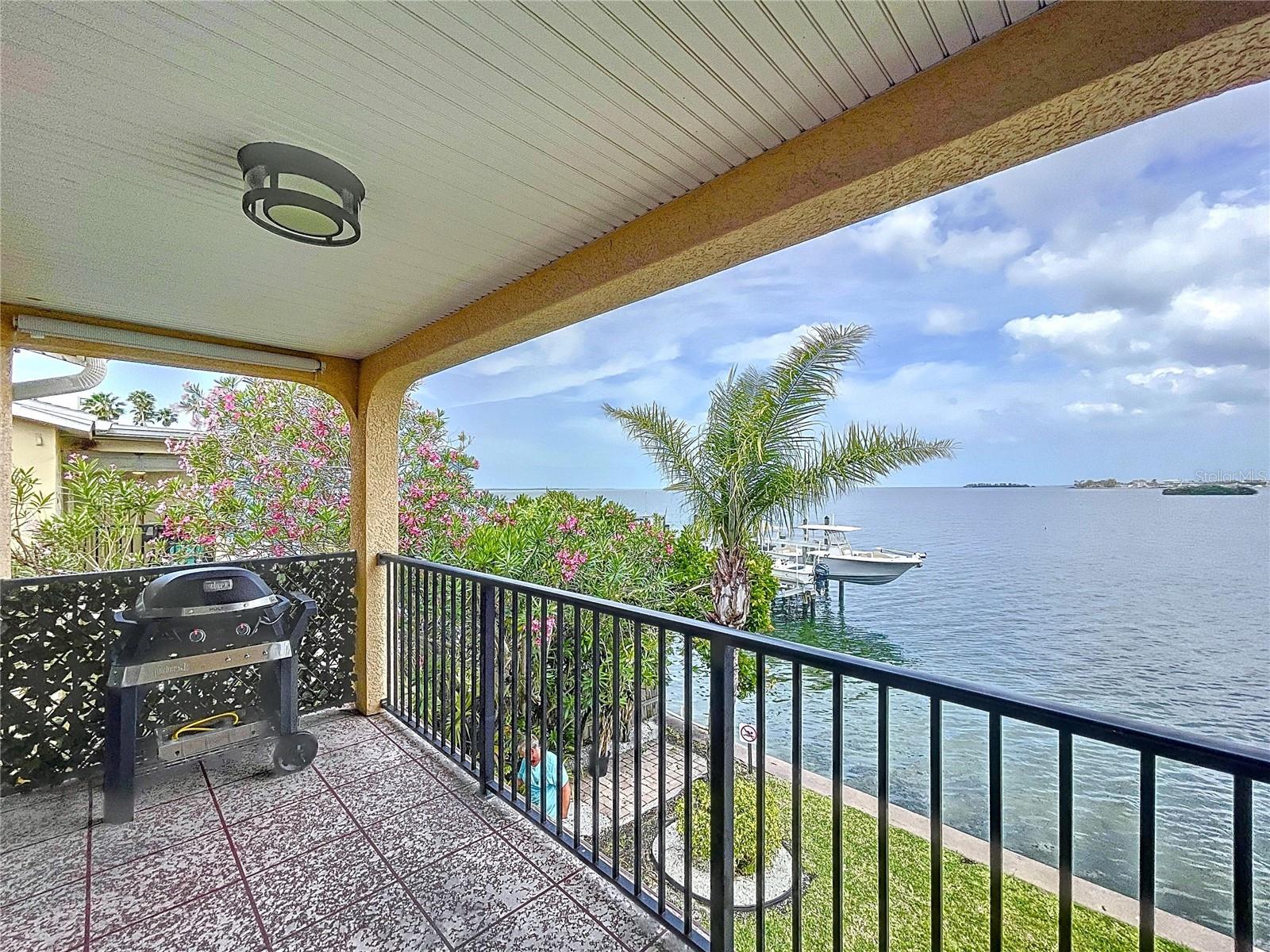 2675 ST JOSEPHS DR E #C Property Photo 1