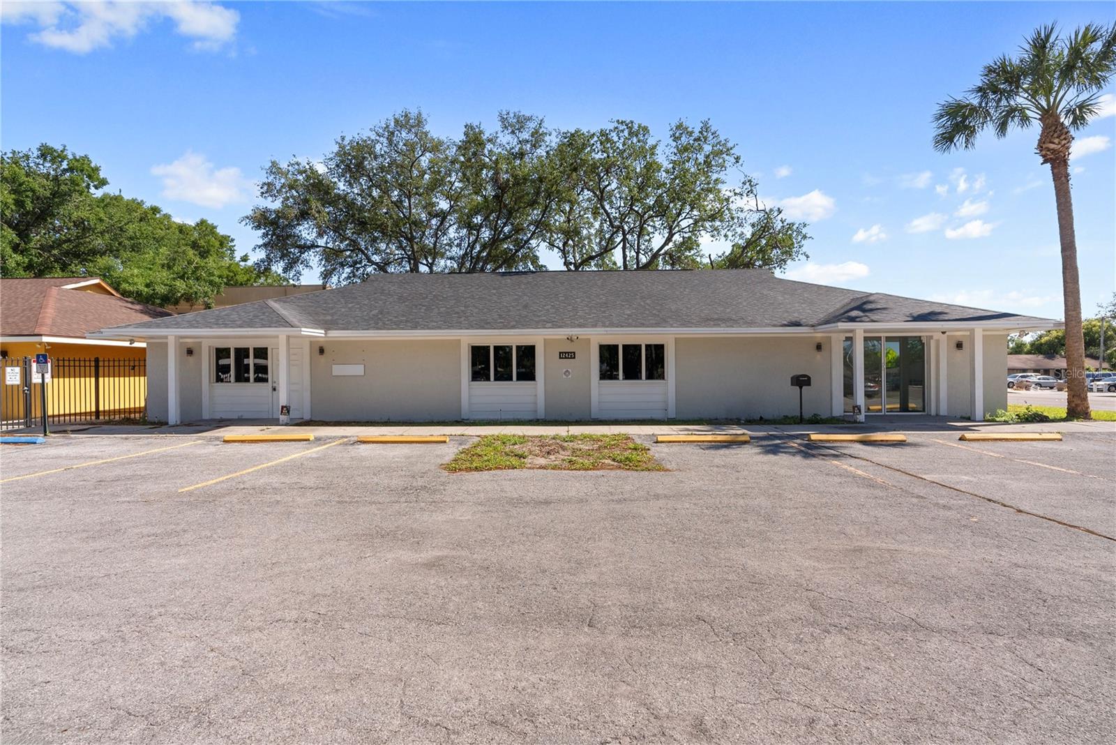 12425 N Florida Ave Property Photo