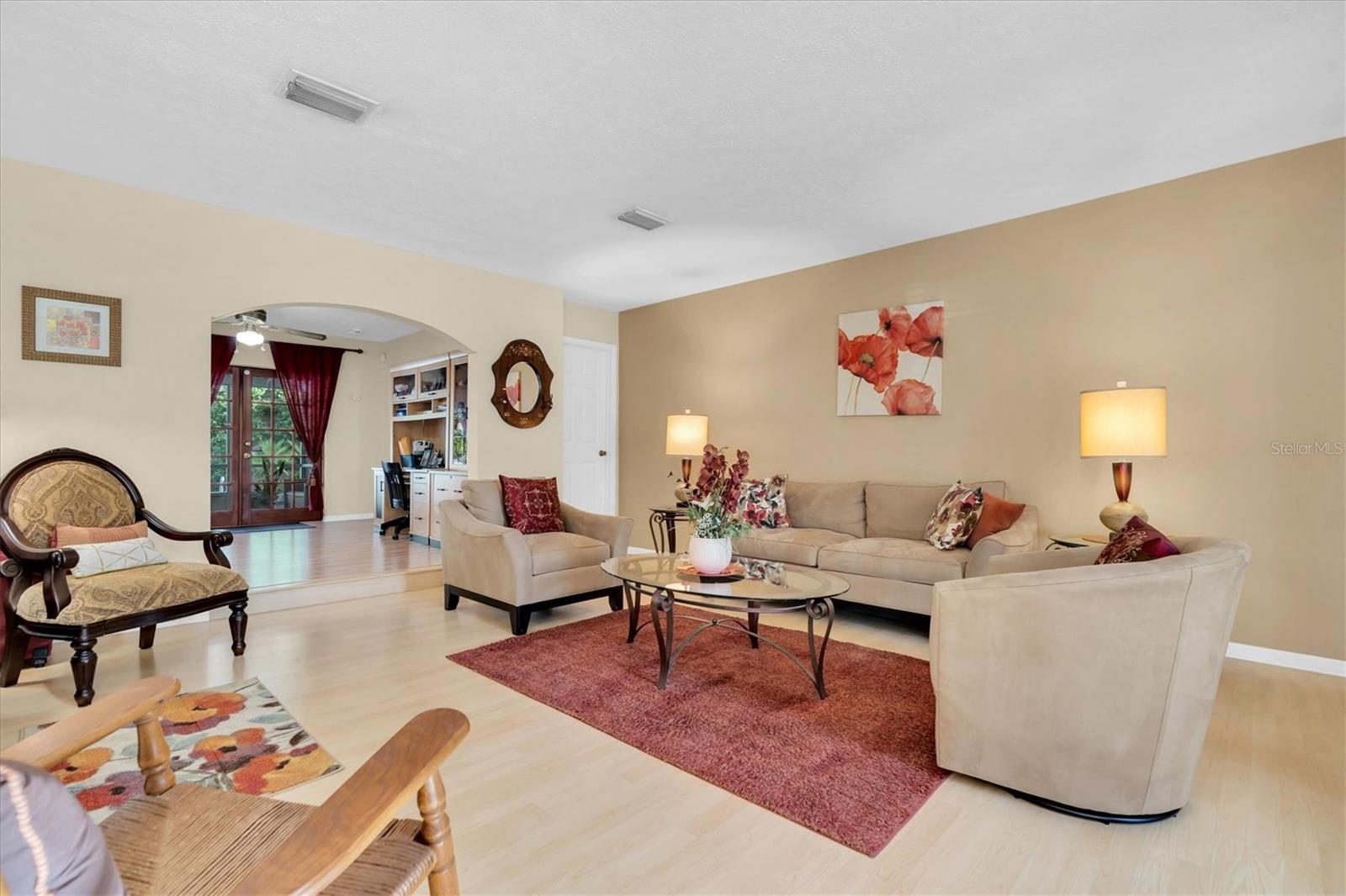 10907 Kewanee Dr Property Photo 8