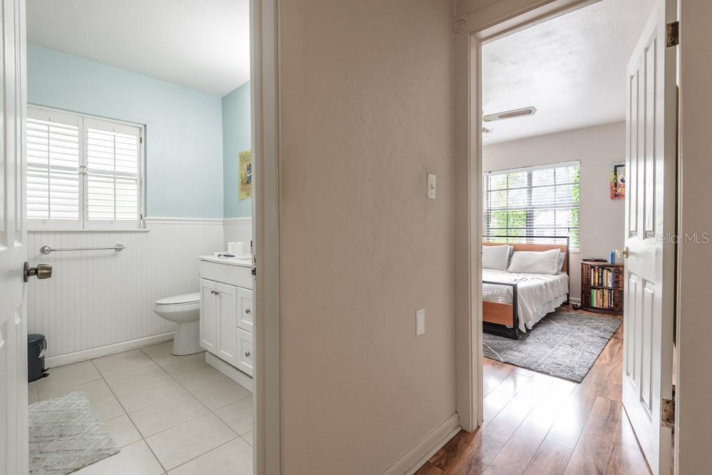 3219 W Arch St Property Photo 11