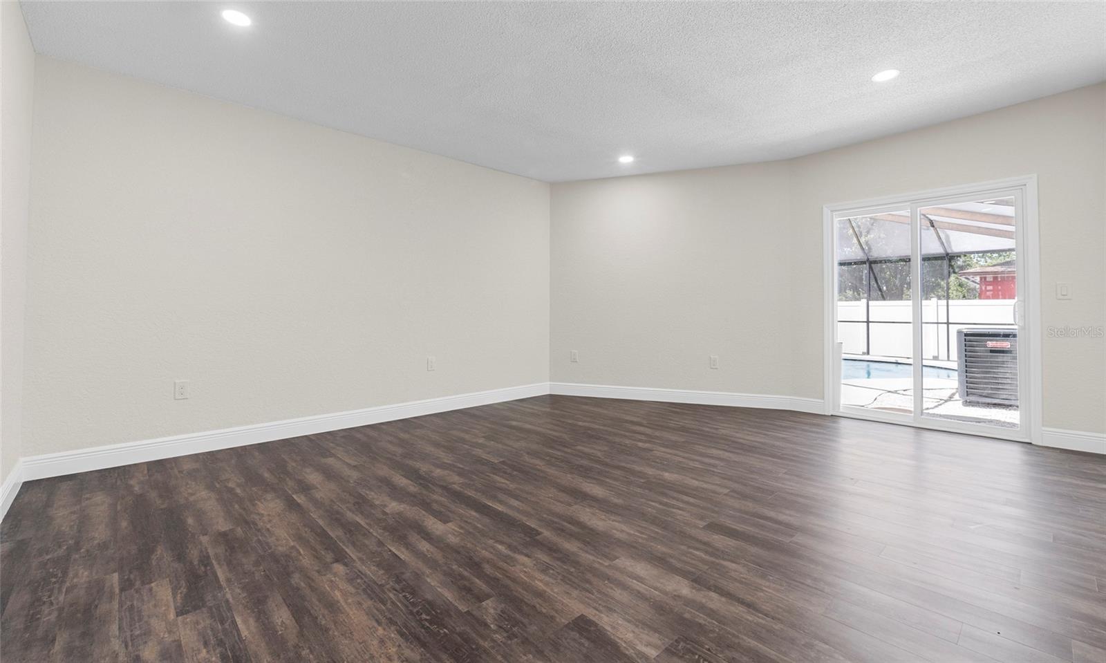 1204 Croydonwood Cir Property Photo 26