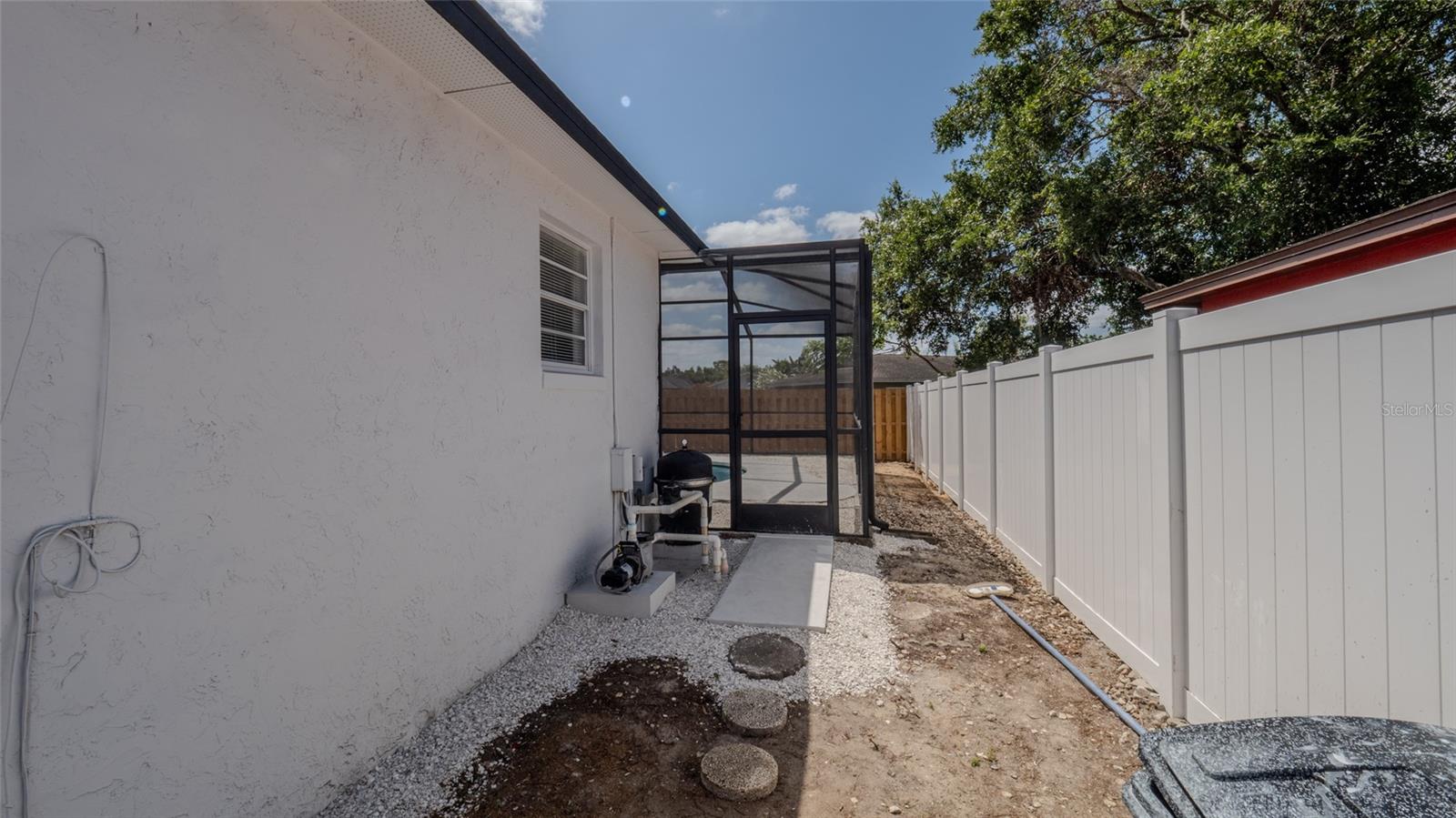 1204 Croydonwood Cir Property Photo 33