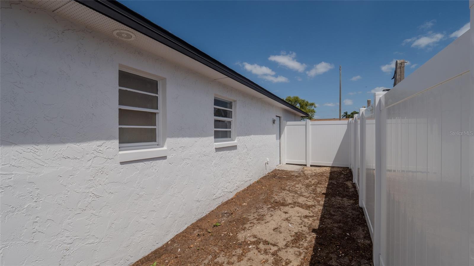 1204 Croydonwood Cir Property Photo 34