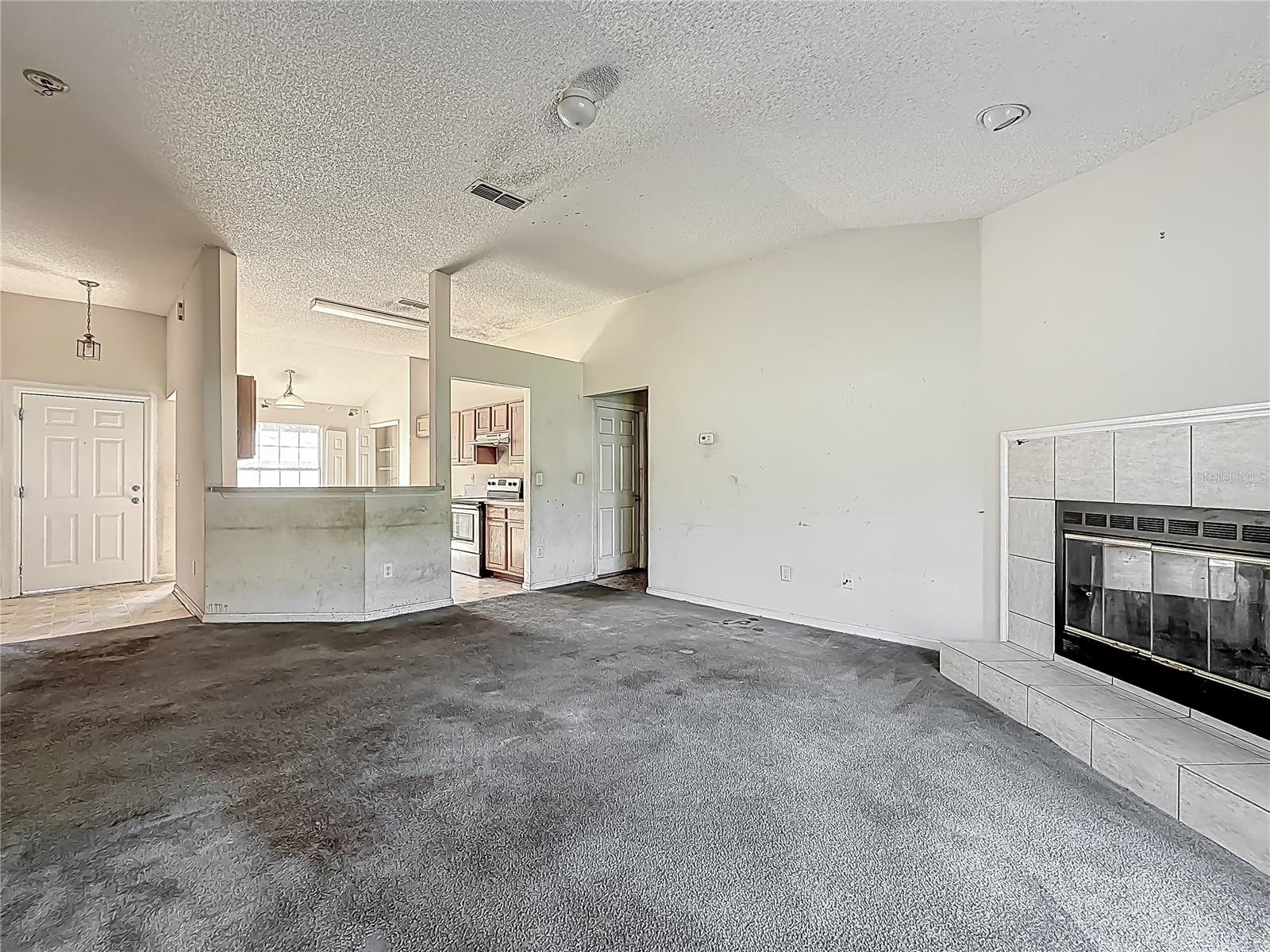 4426 E Steamboat Springs Dr E Property Photo 4