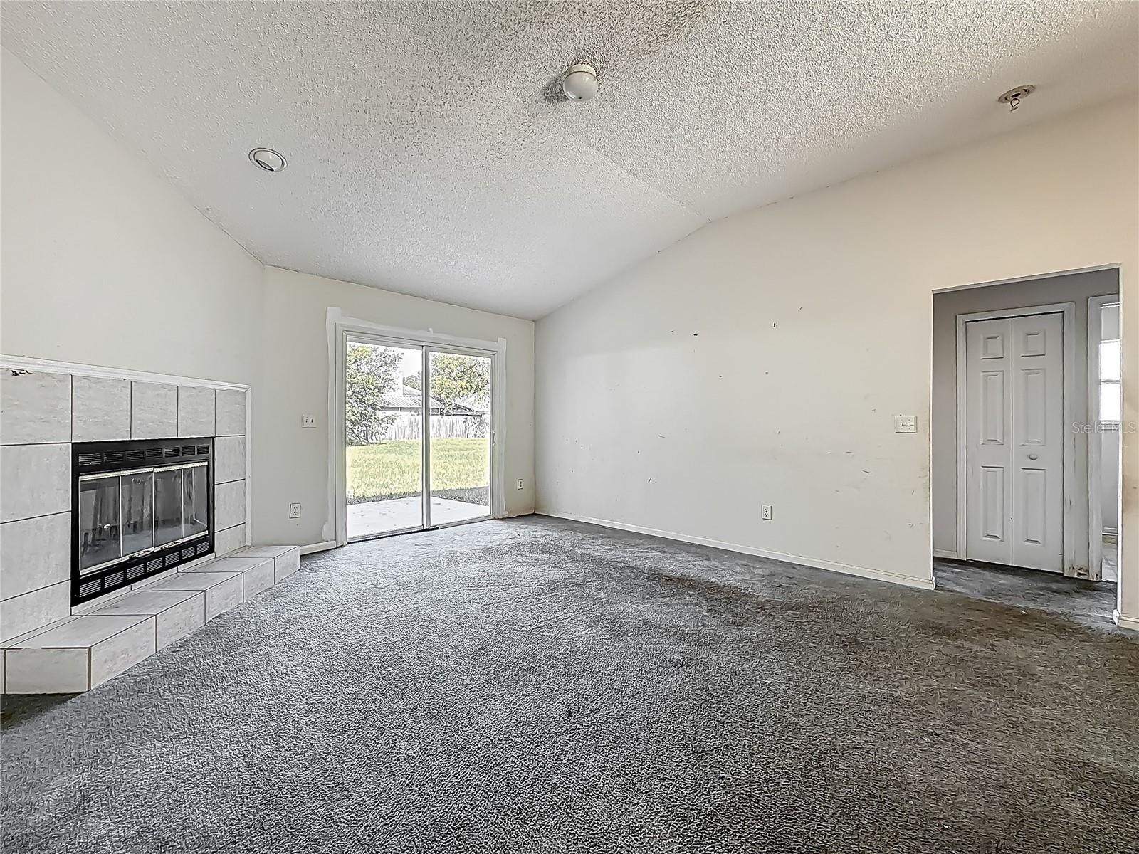 4426 E Steamboat Springs Dr E Property Photo 6