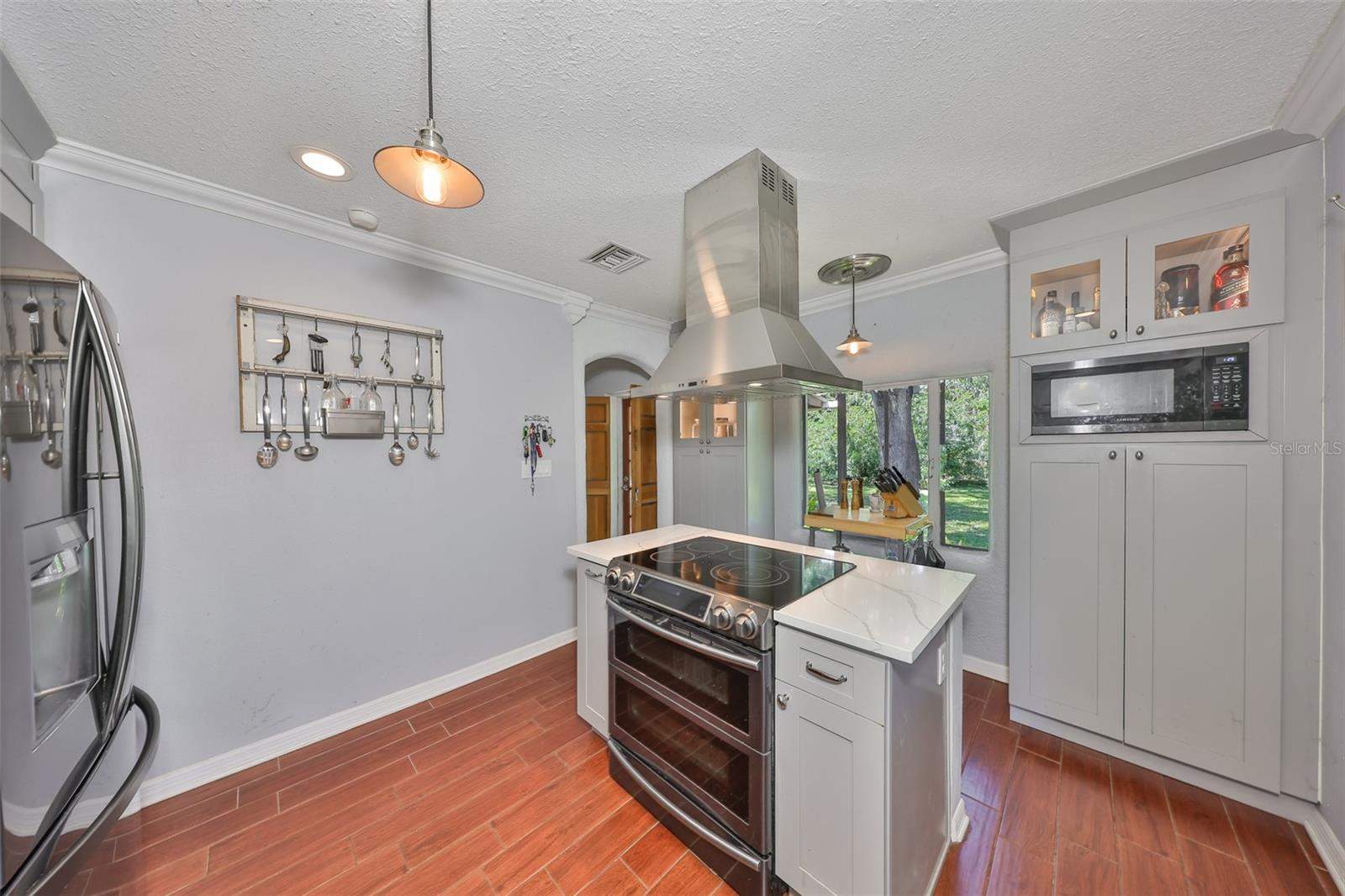 10824 Palmetto St Property Photo 13