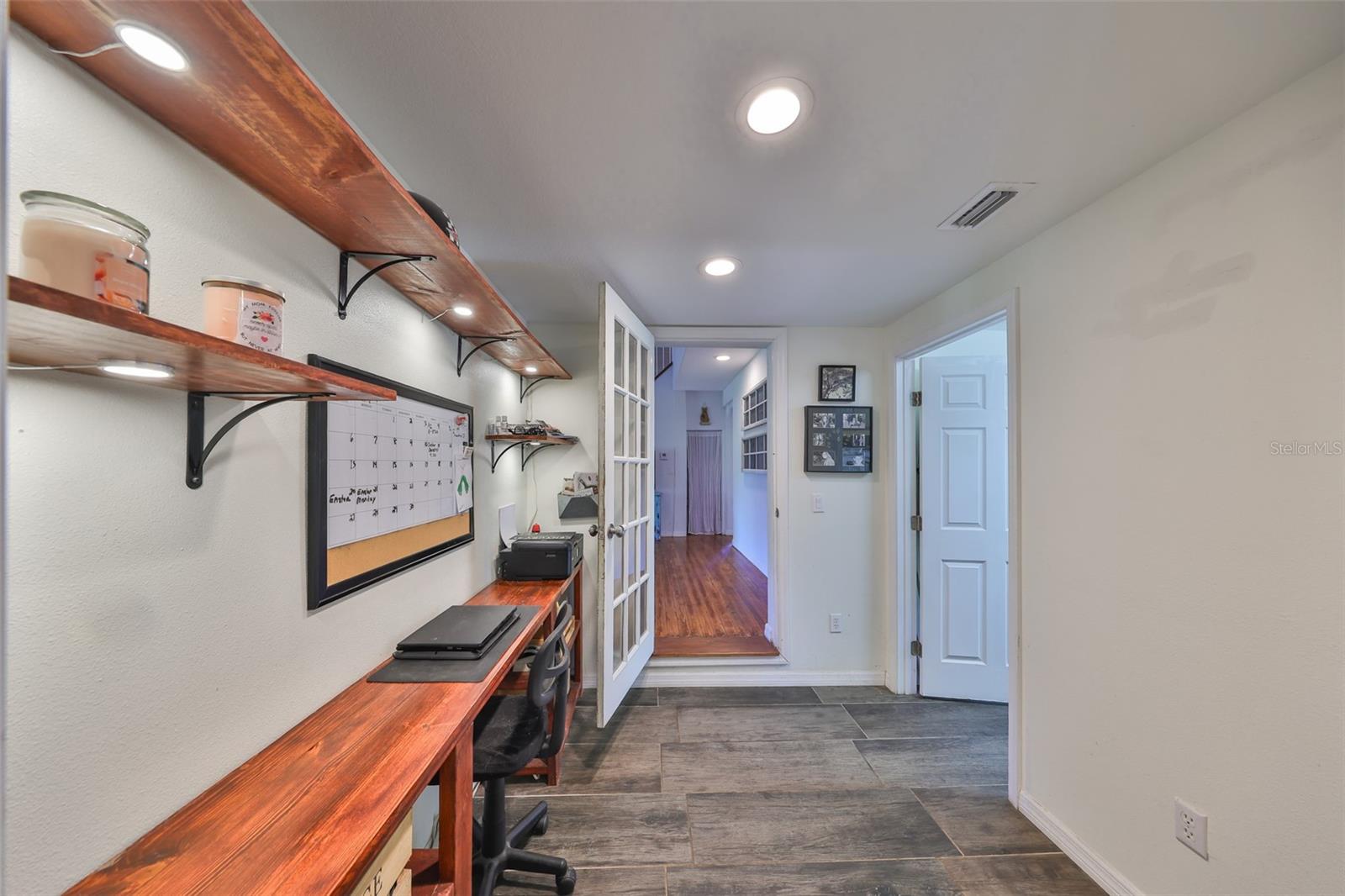 10824 Palmetto St Property Photo 18