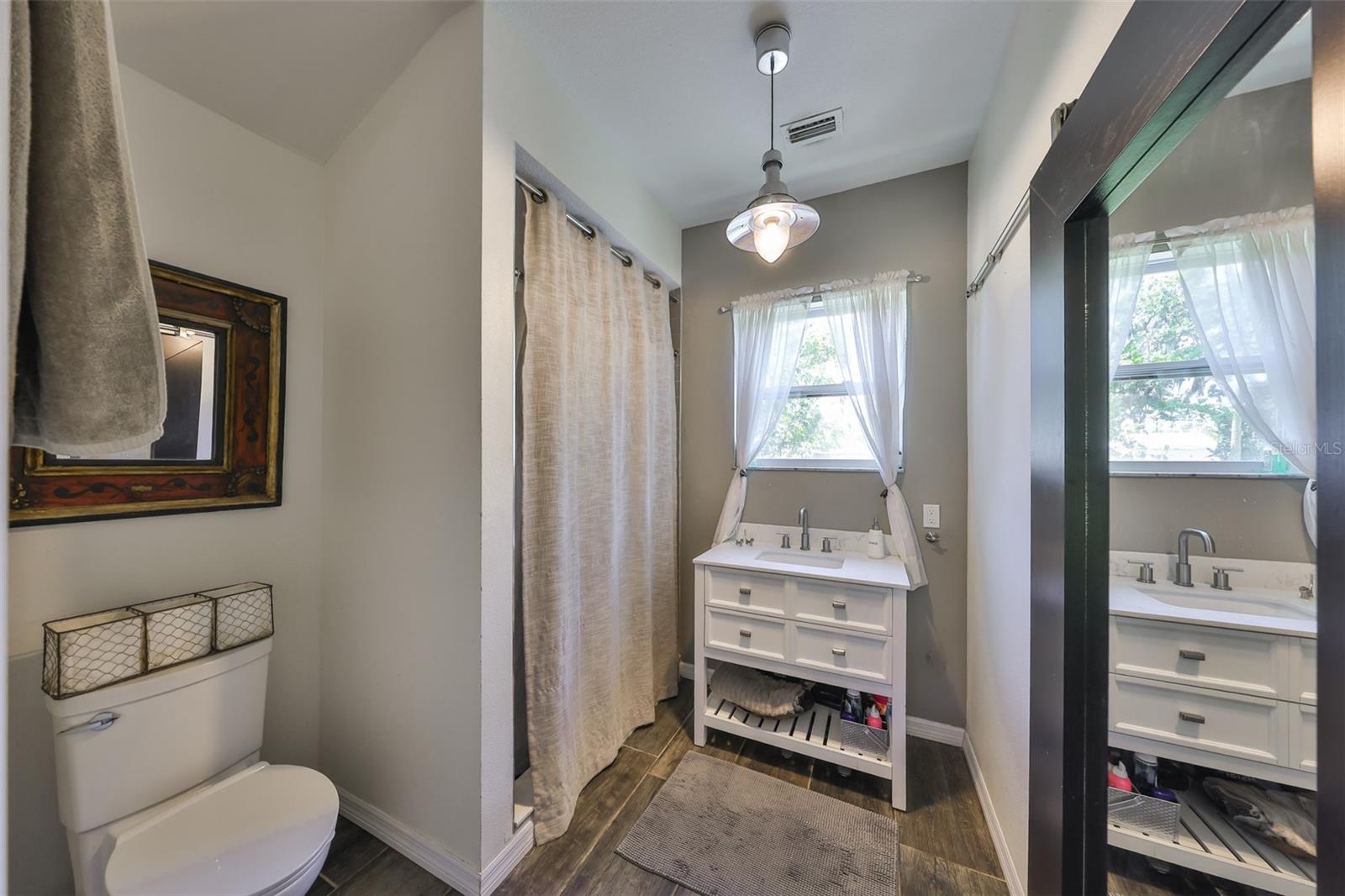 10824 Palmetto St Property Photo 22