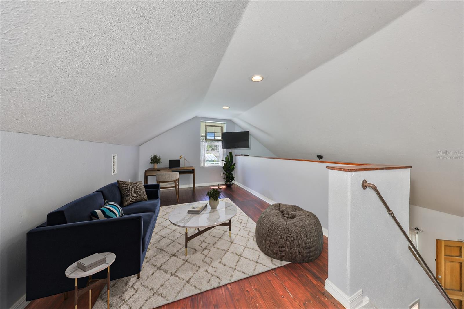 10824 Palmetto St Property Photo 23