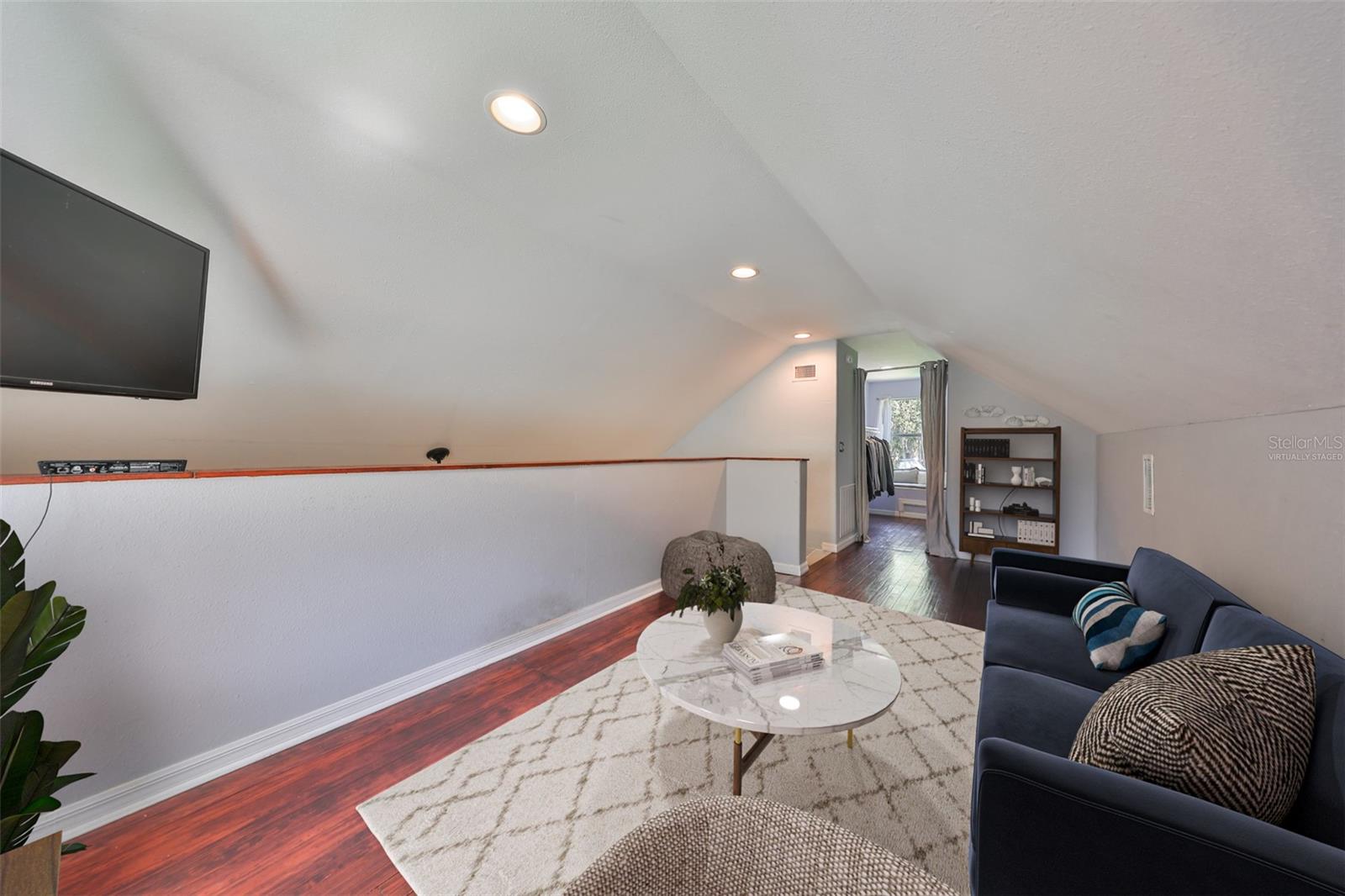 10824 Palmetto St Property Photo 24