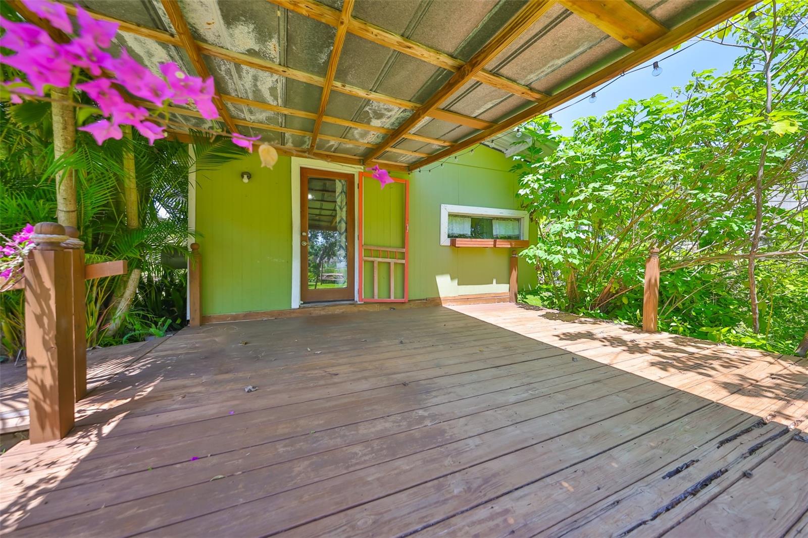 10824 Palmetto St Property Photo 47