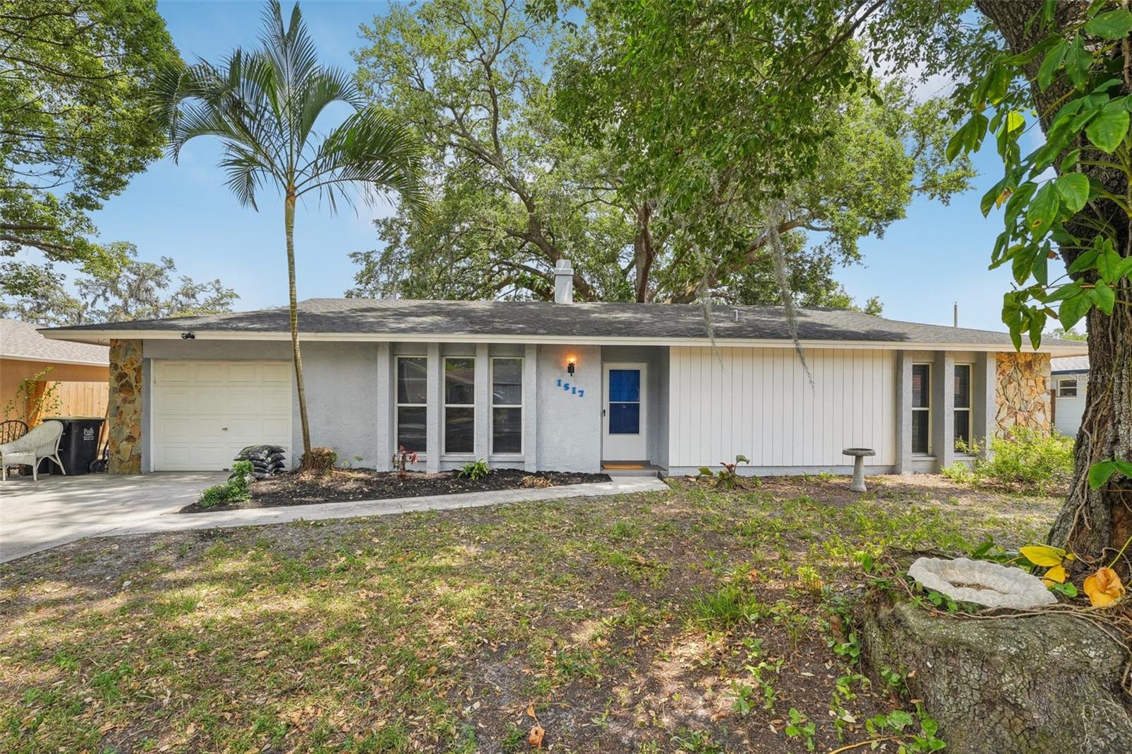 1517 Country Ridge Dr Property Photo