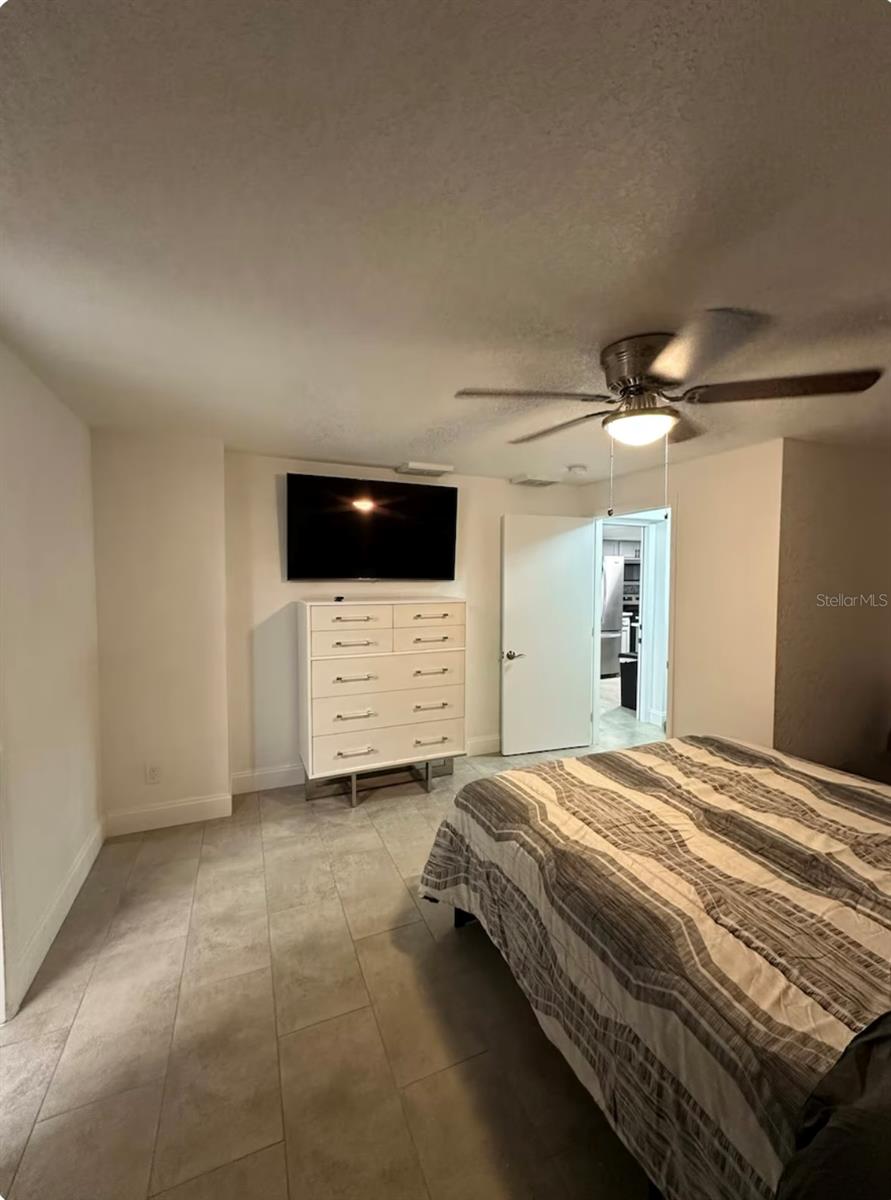 1435 Russel Ln Property Photo 11