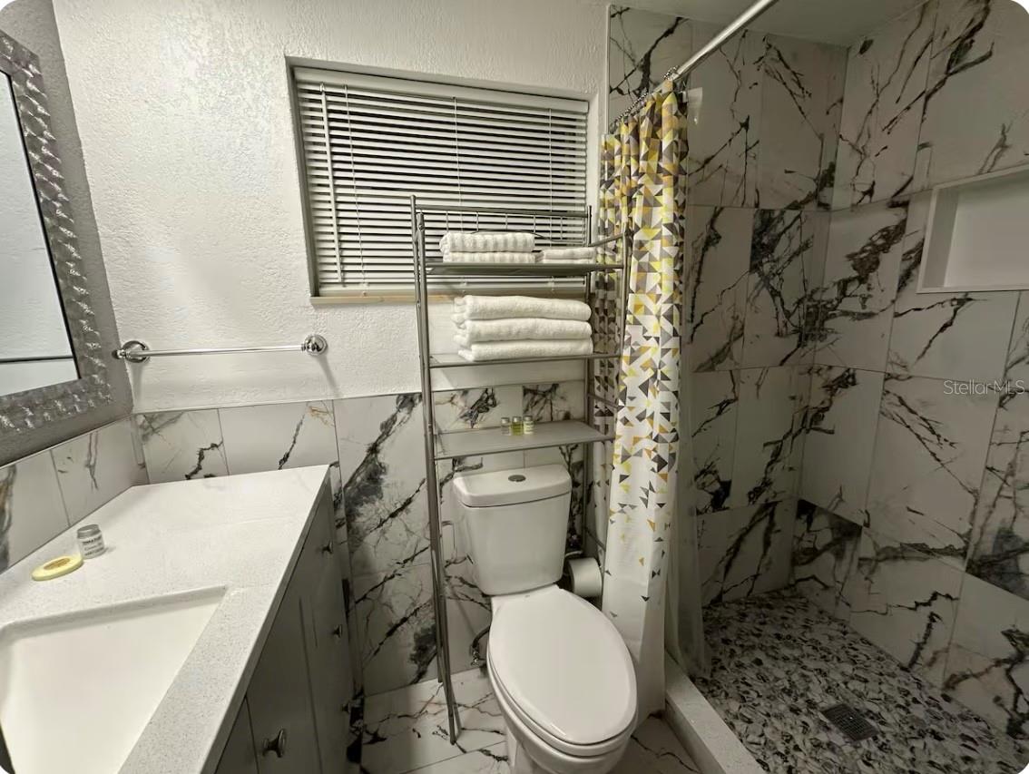 1435 Russel Ln Property Photo 16